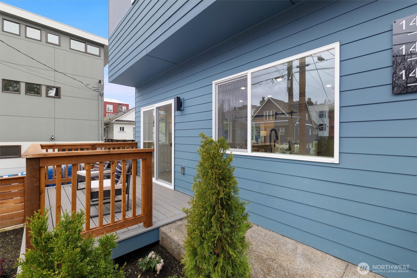 1409 Martin Luther King Jr Way, Seattle, WA 98122, photo 3 of 27