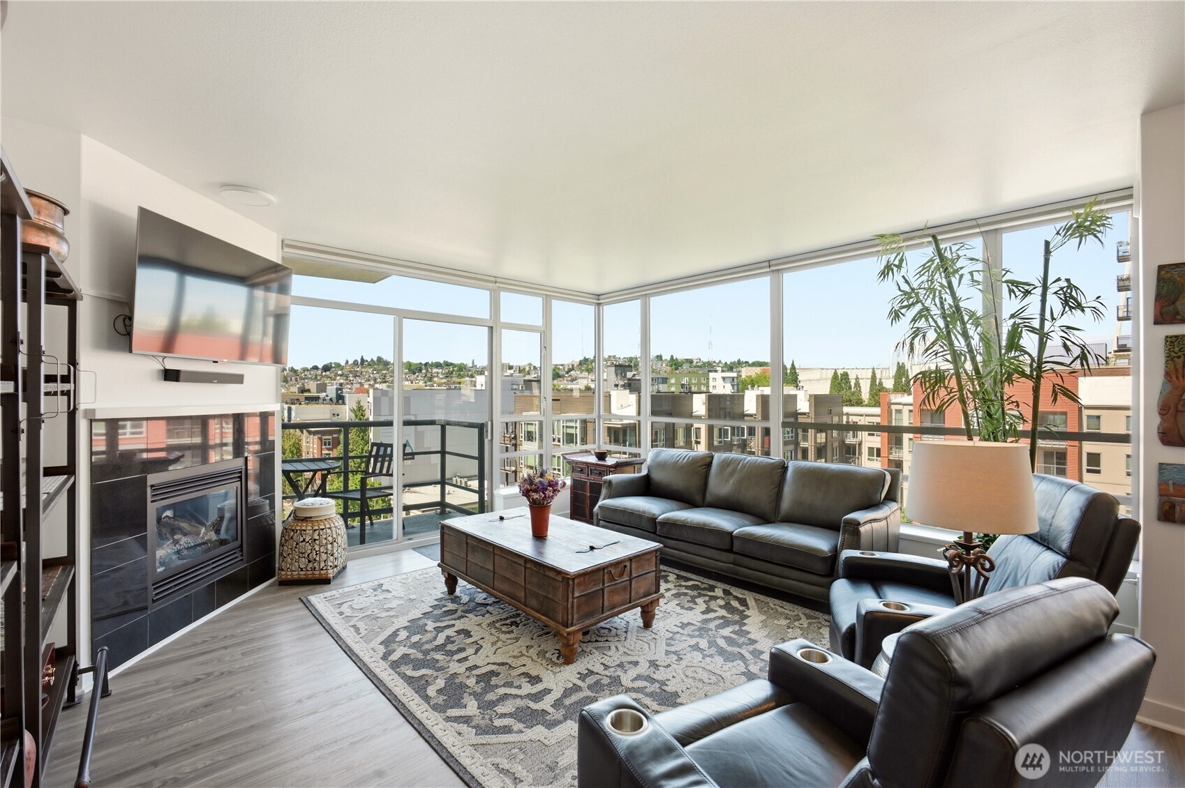 2929 1st Avenue #817, Seattle, WA 98121, photo 4 of 38