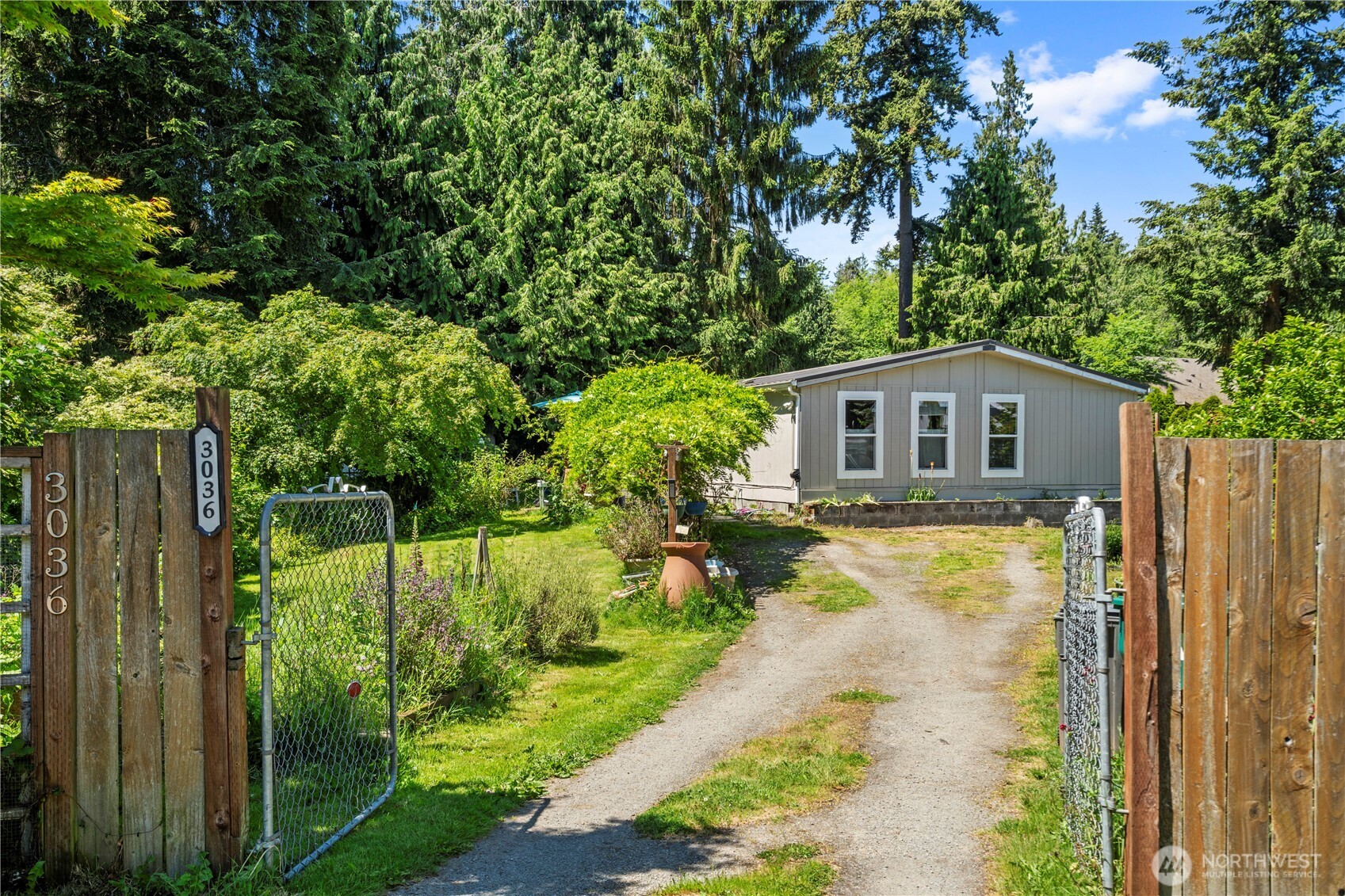 3036 Emerald Crescent Court