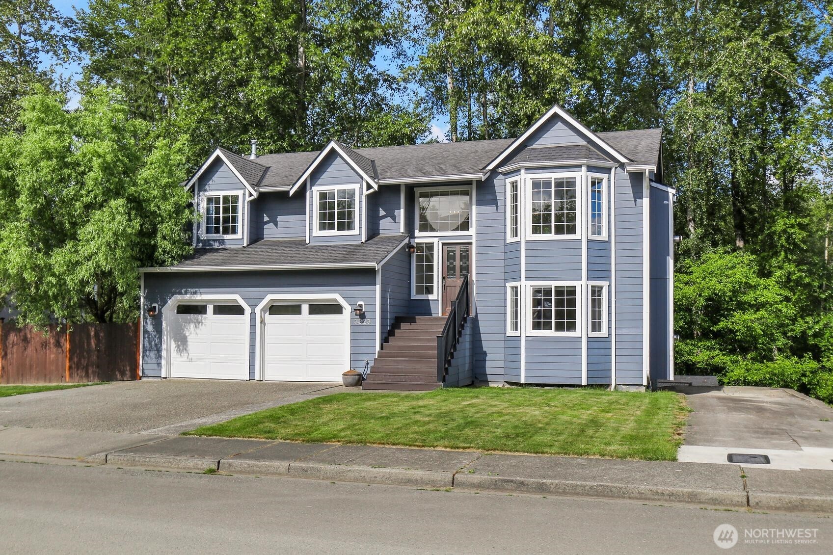 3323 Lake Drive