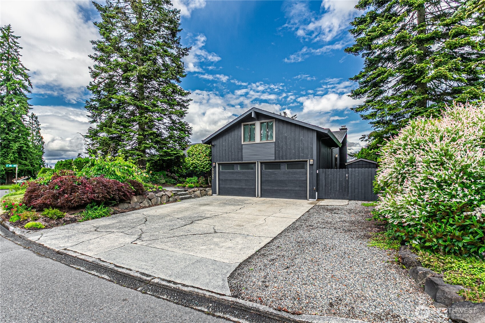 29902 2nd Place SW, Federal Way, WA 98023, photo 2 of 3
