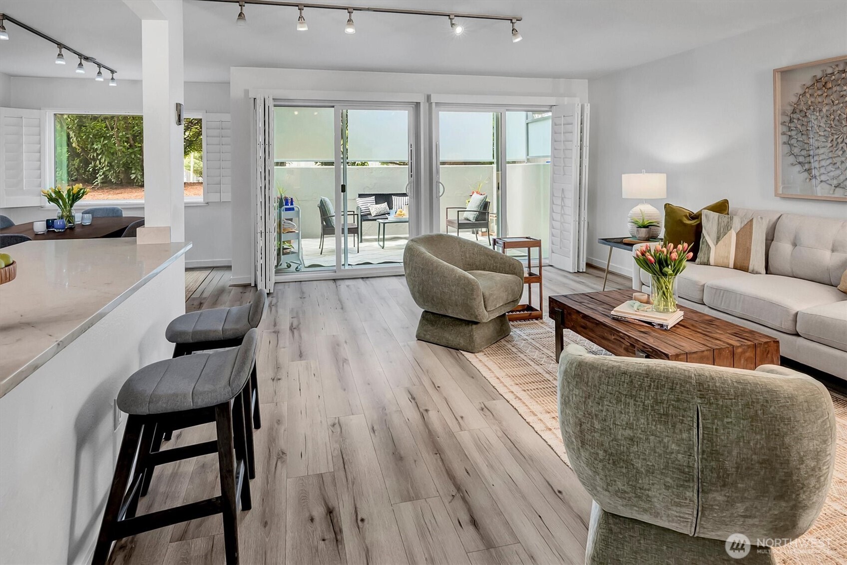 2501 Canterbury Lane E #116, Seattle, WA 98112, photo 3 of 37