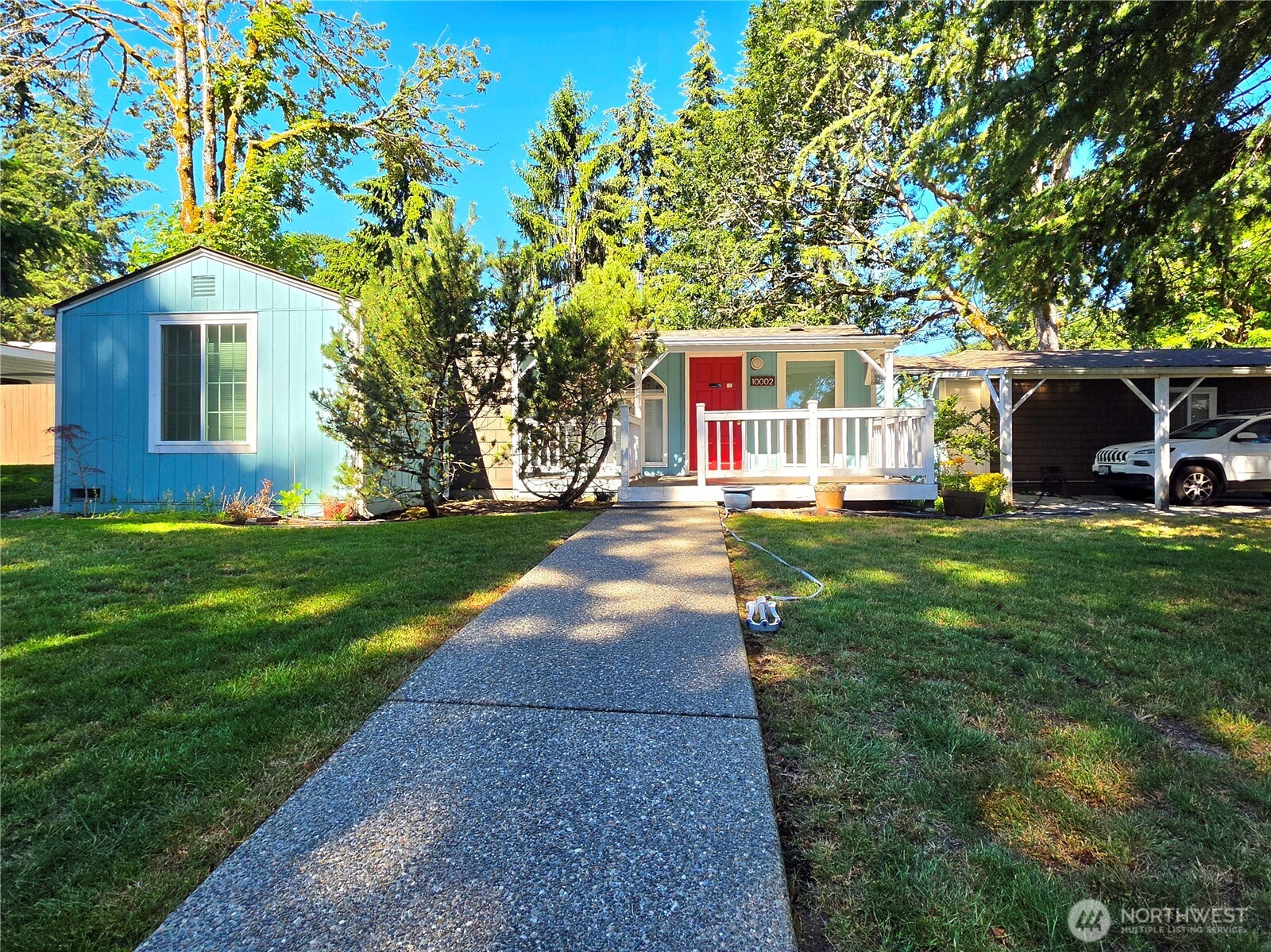 10002 Oak Lane SW, Lakewood, WA 98499, photo 2 of 2