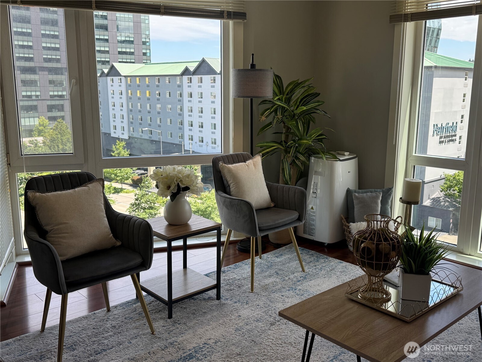 699 John Street #502, Seattle, WA 98109, photo 3 of 32