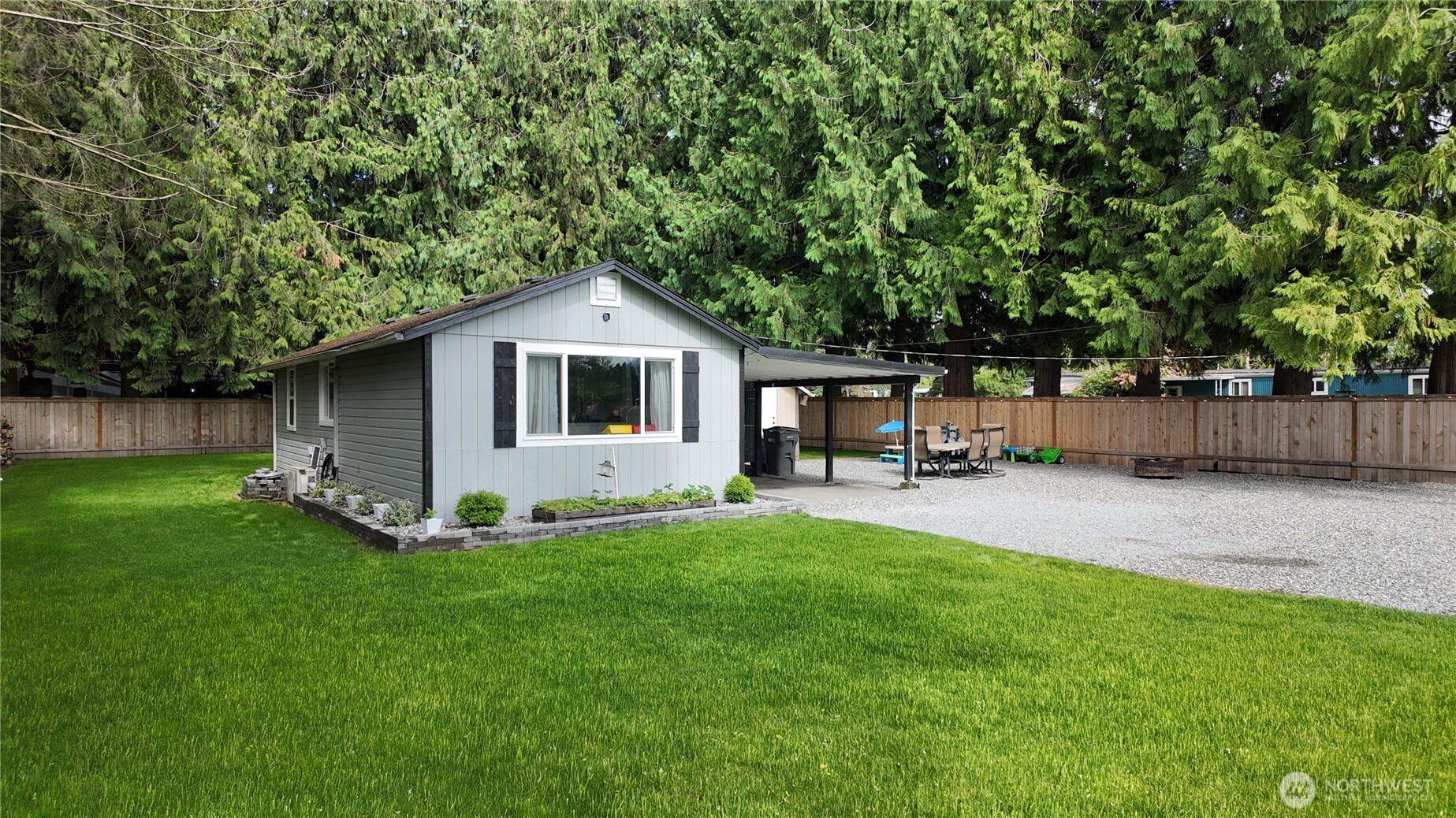 8892 Peavey Road
