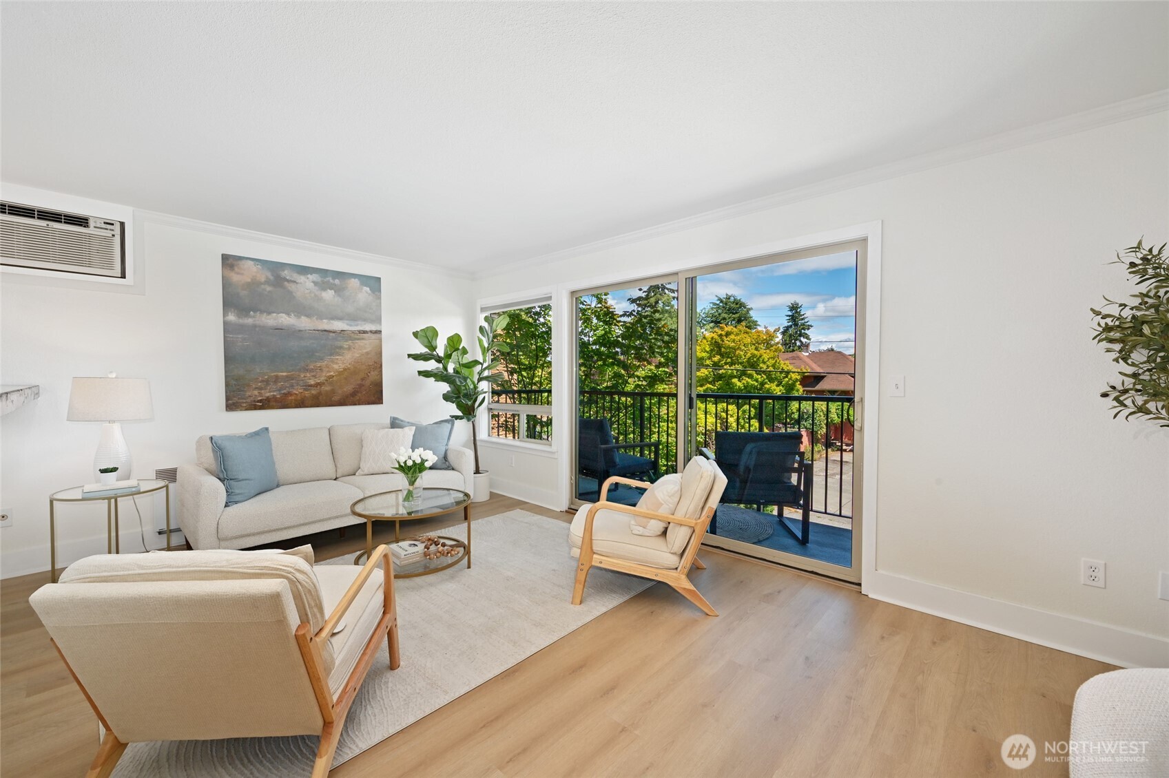 4219 Whitman Avenue N #4, Seattle, WA 98103, photo 2 of 24