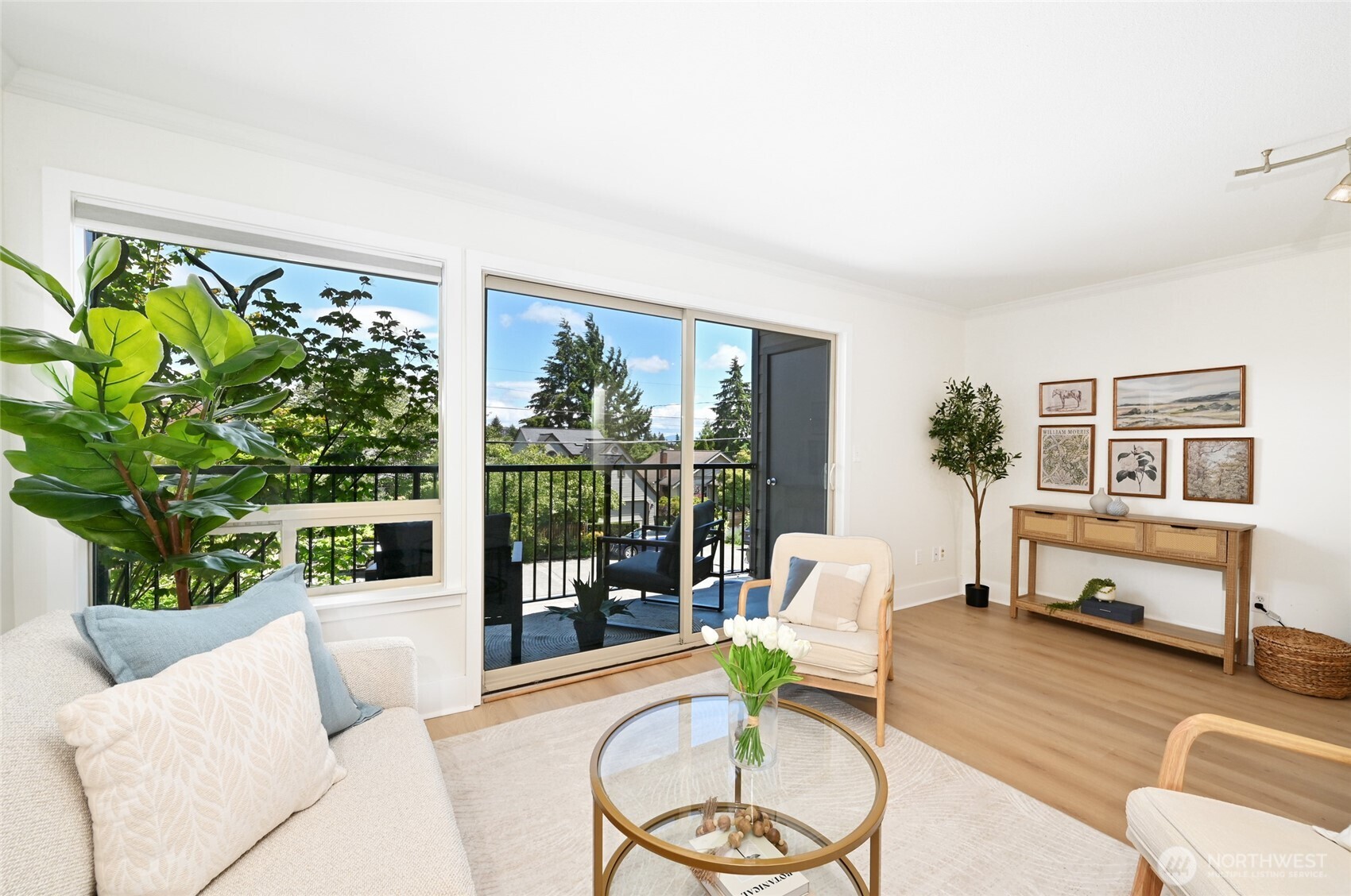 4219 Whitman Avenue N #4, Seattle, WA 98103, photo 3 of 24