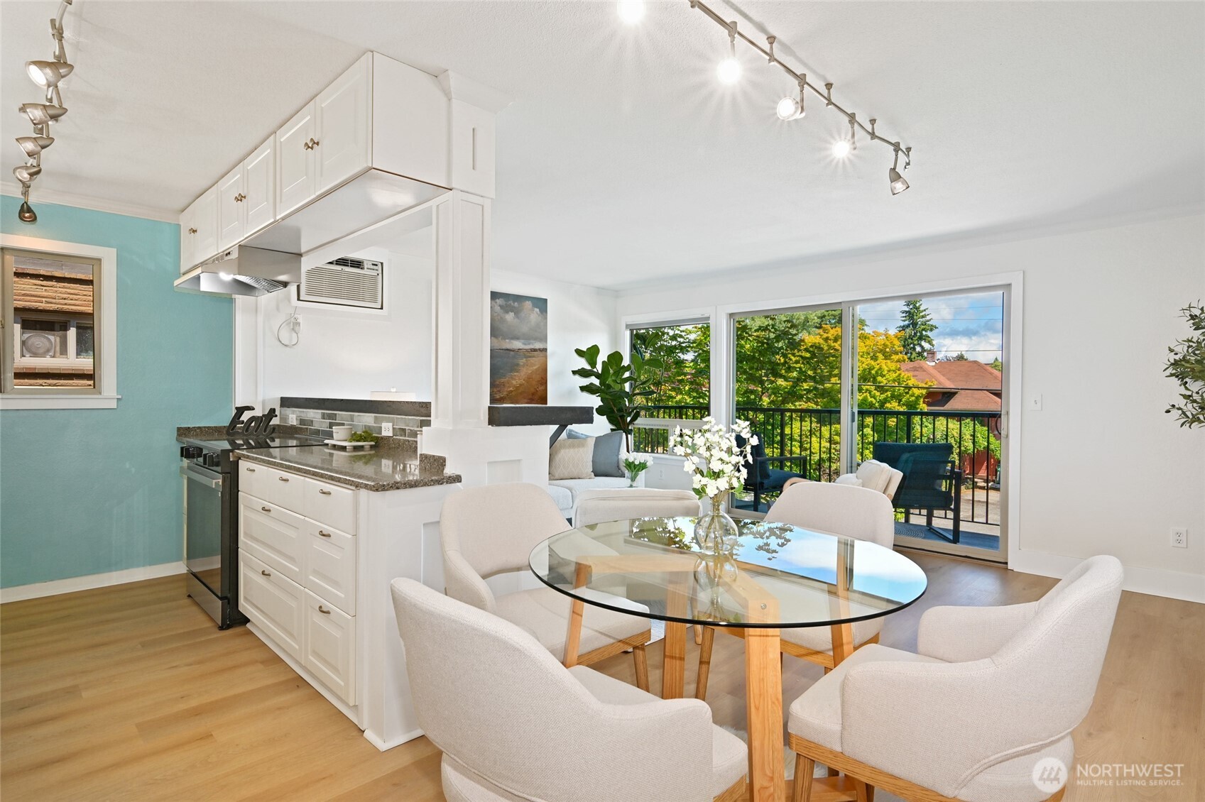 4219 Whitman Avenue N #4, Seattle, WA 98103, photo 5 of 24