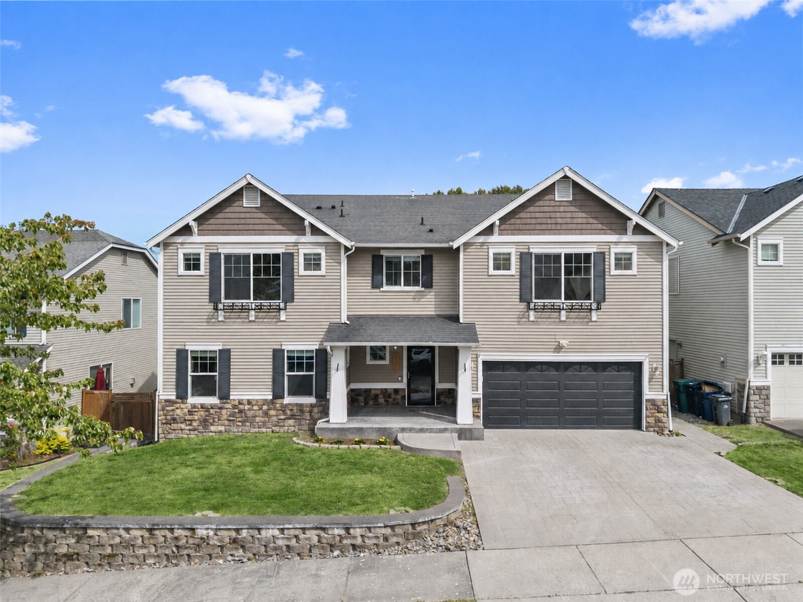 4737 Mount Baker Loop