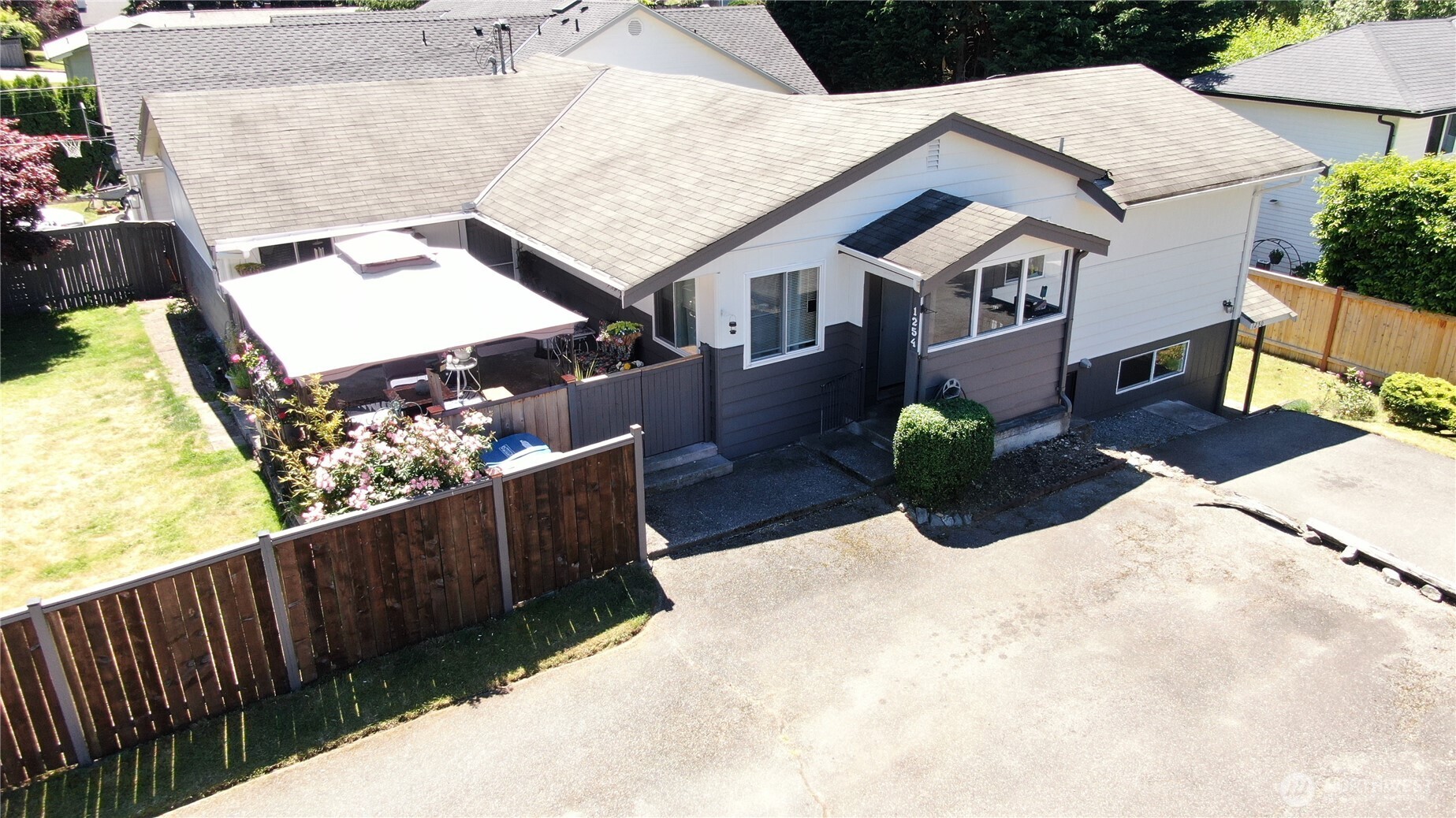 1254 8th Avenue S, Edmonds, WA 98020, photo 2 of 2