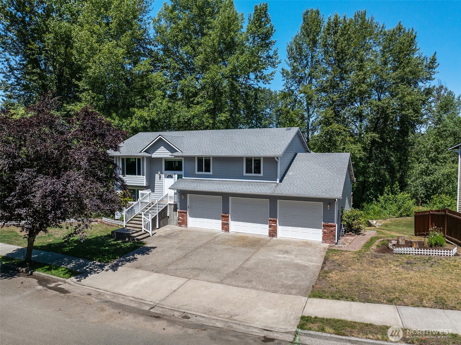 2111 22nd AVE SE