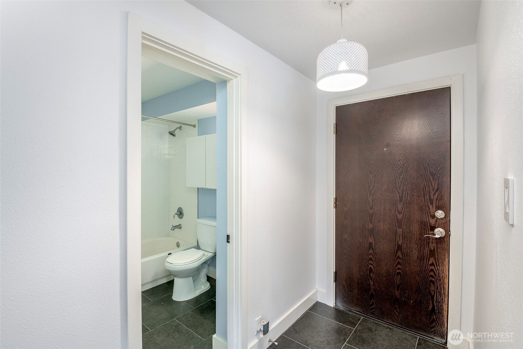 752 Bellevue Avenue E #208, Seattle, WA 98102, photo 4 of 19