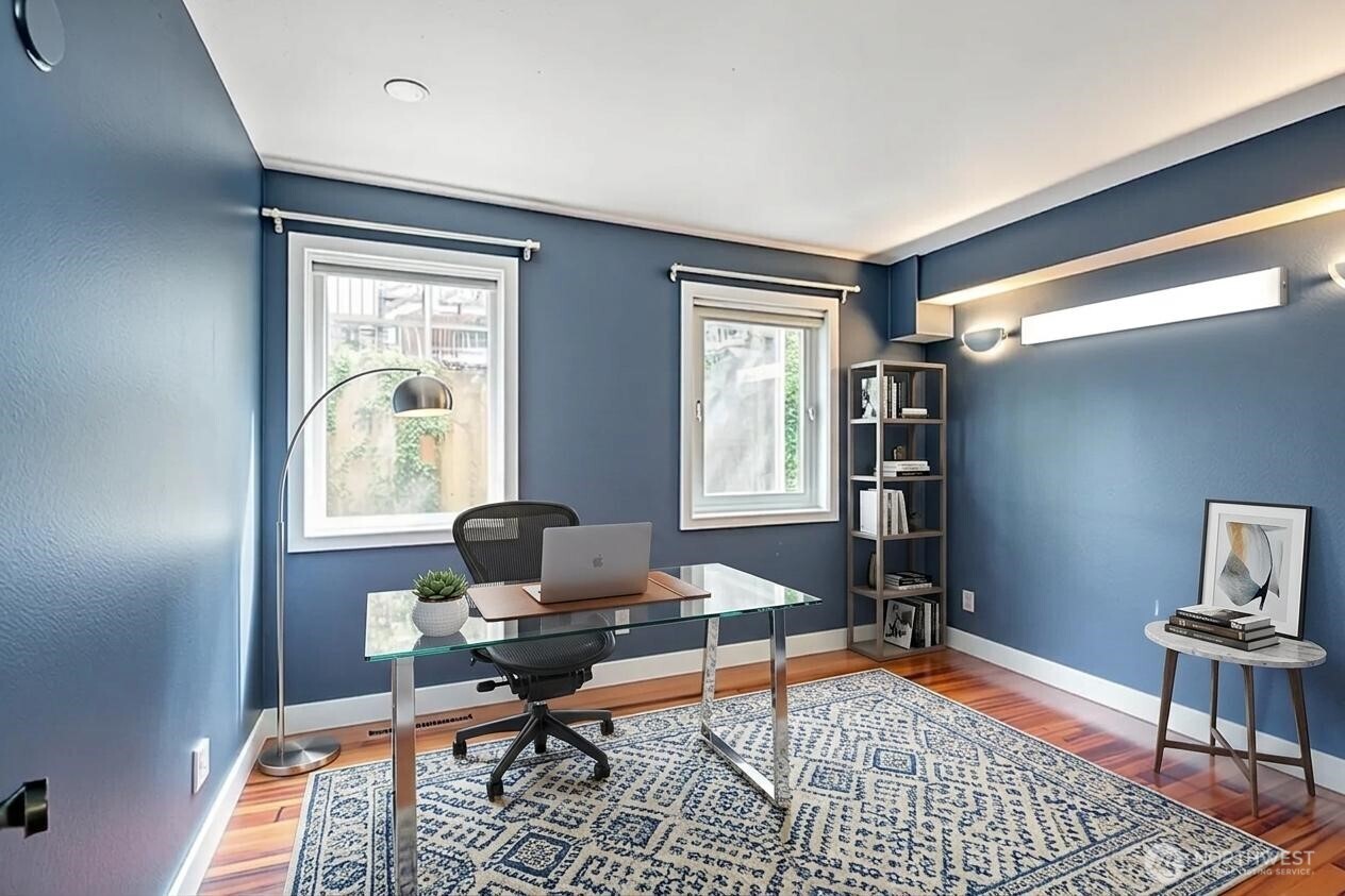 752 Bellevue Avenue E #208, Seattle, WA 98102, photo 5 of 19