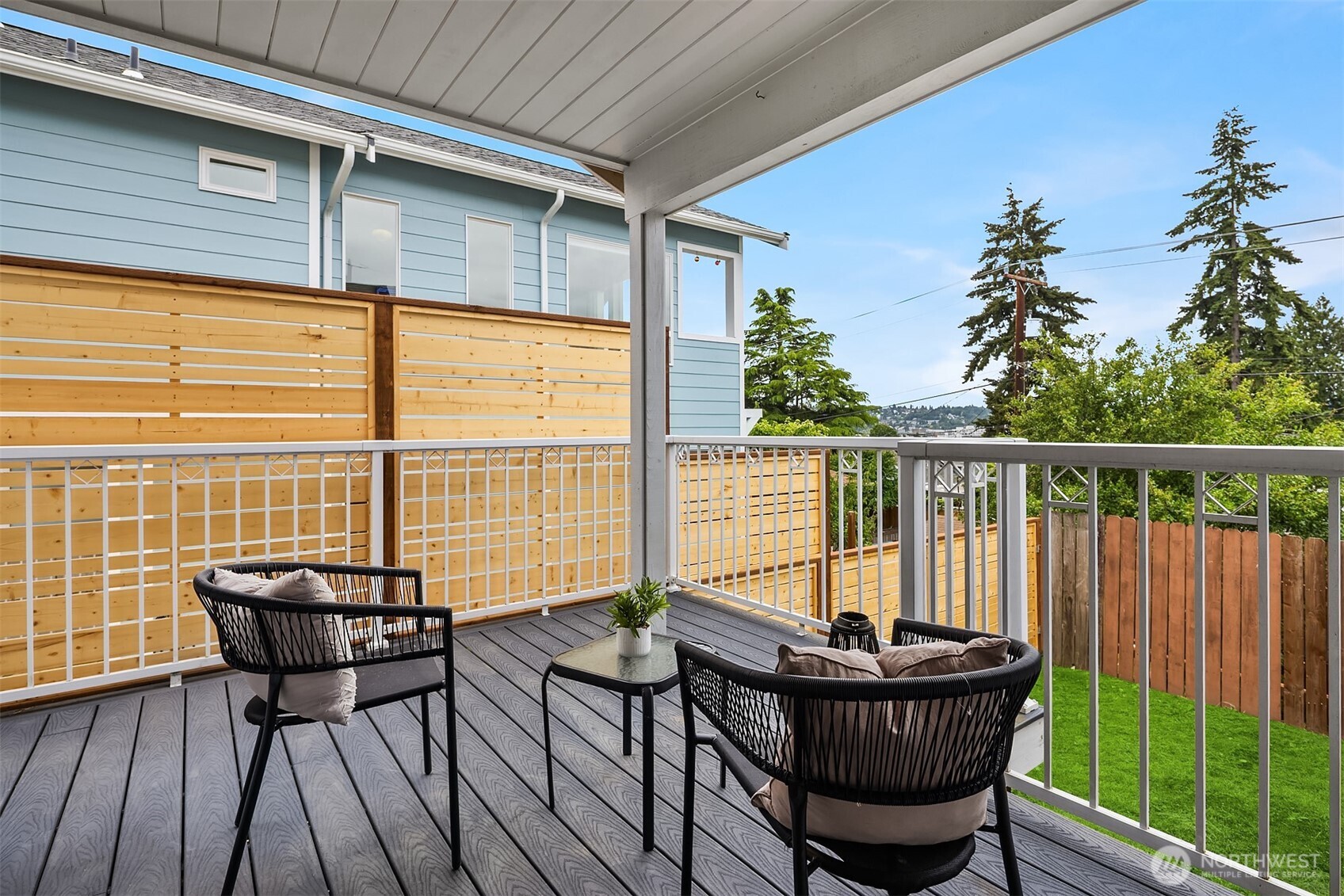 347 NW 52nd Street, Seattle, WA 98107, photo 3 of 37