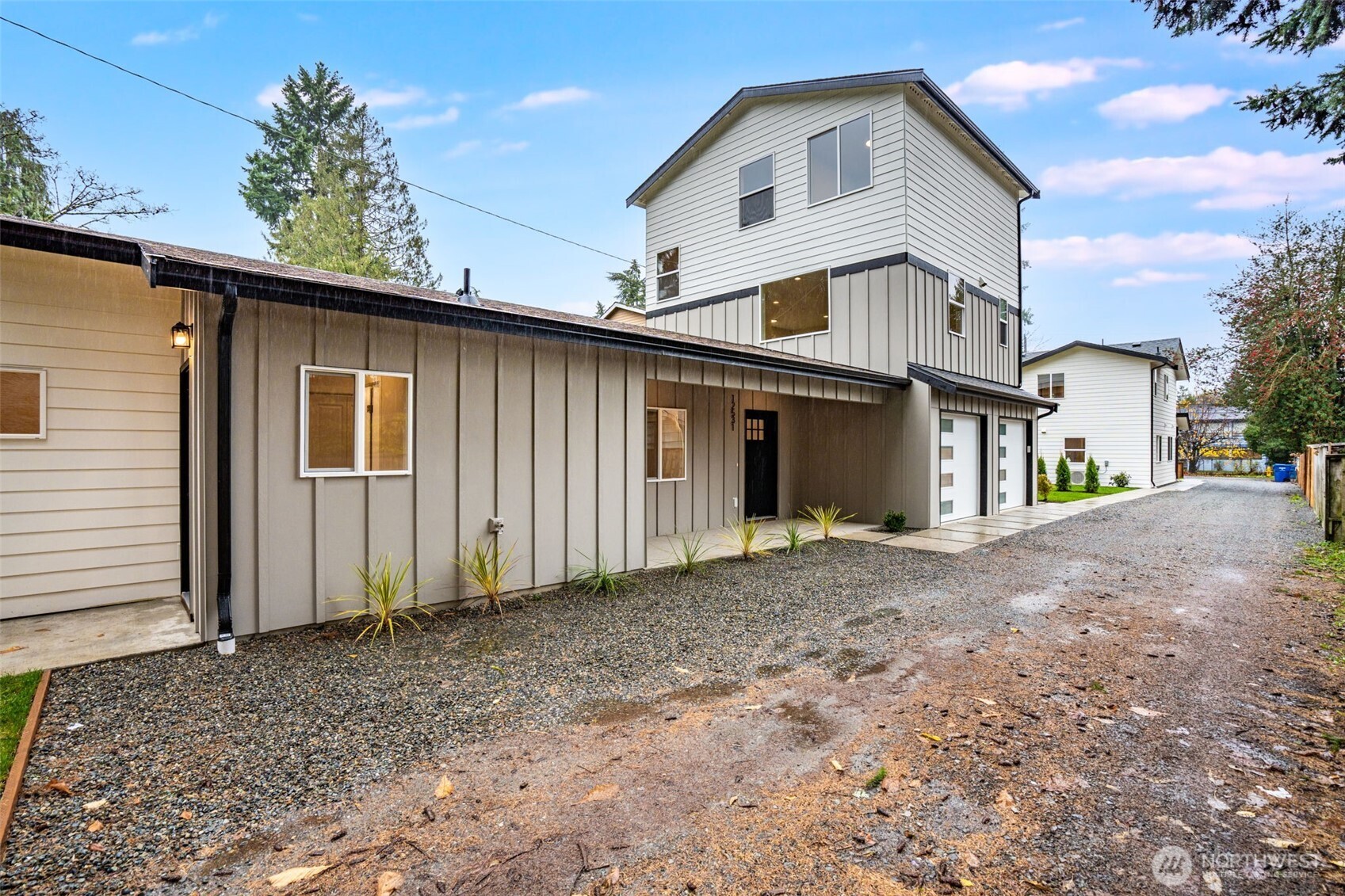 12531 25th Avenue NE #A, Seattle, WA 98125, photo 2 of 21