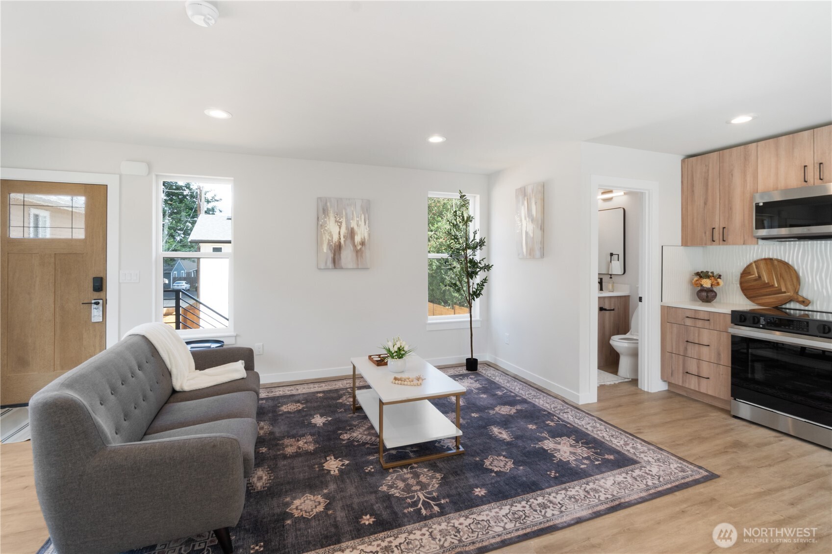 12531 25th Avenue NE #B, Seattle, WA 98125, photo 4 of 26