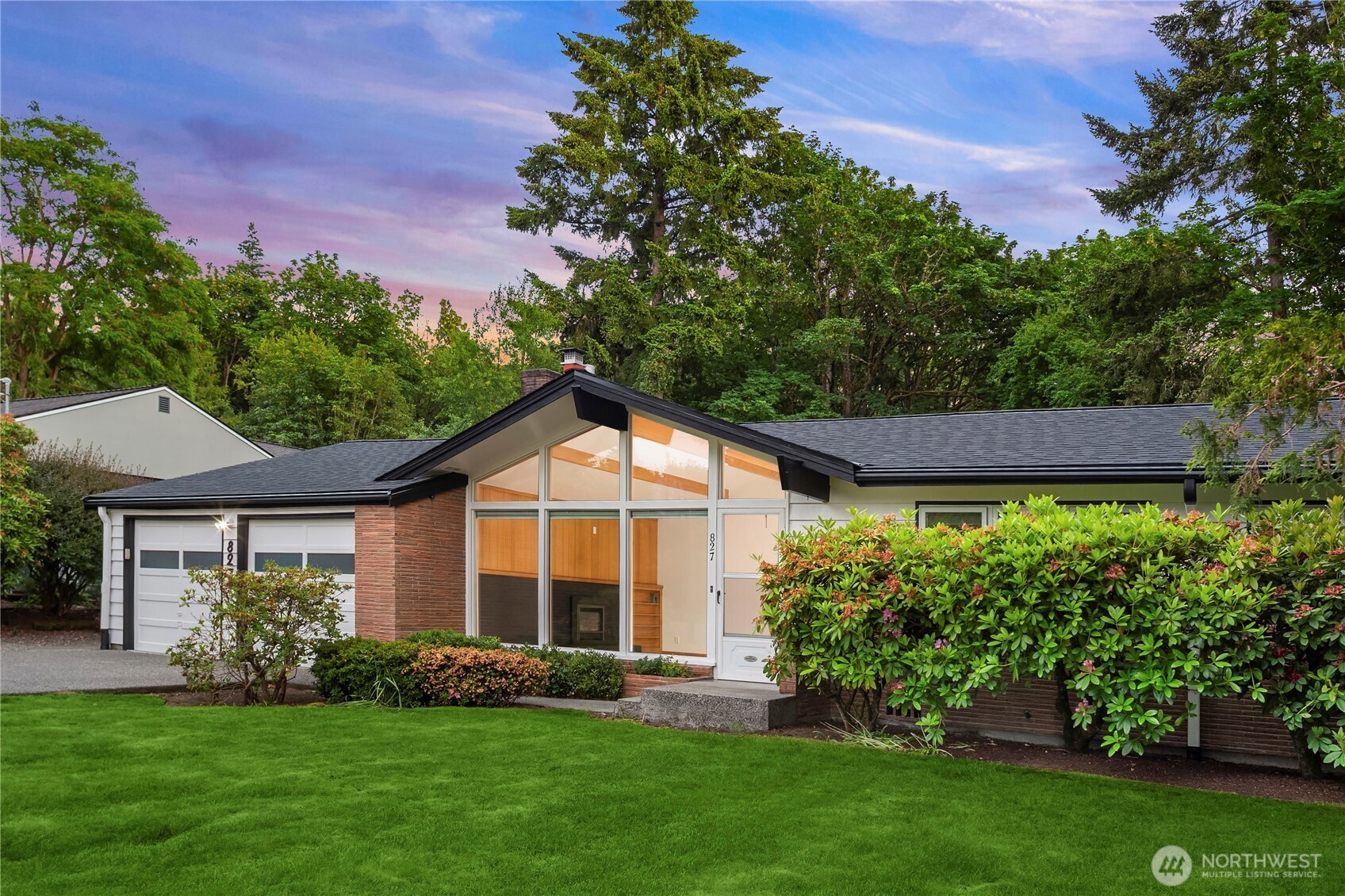 827 Marine View Circle SW