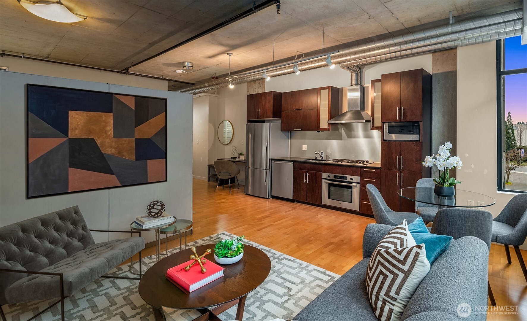 2720 3rd Avenue #505, Seattle, WA 98121, photo 2 of 25