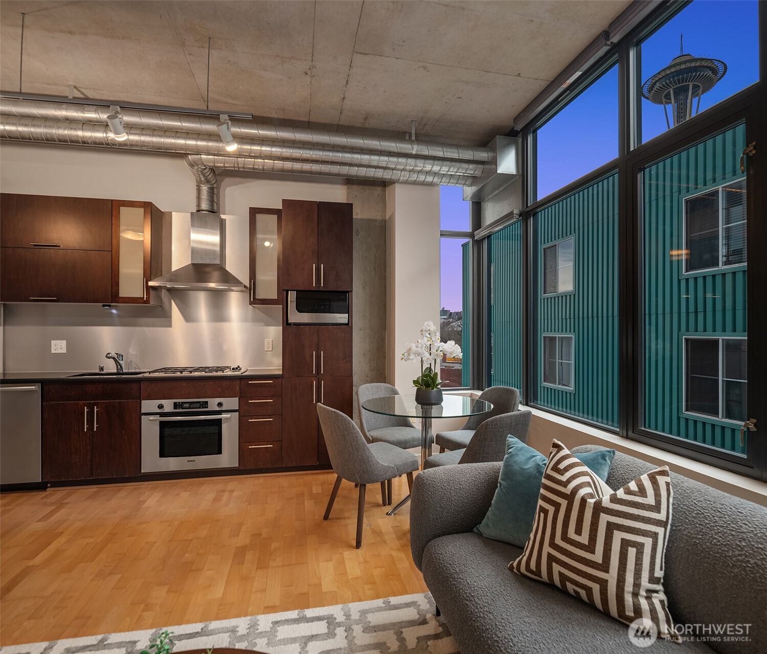 2720 3rd Avenue #505, Seattle, WA 98121, photo 5 of 25