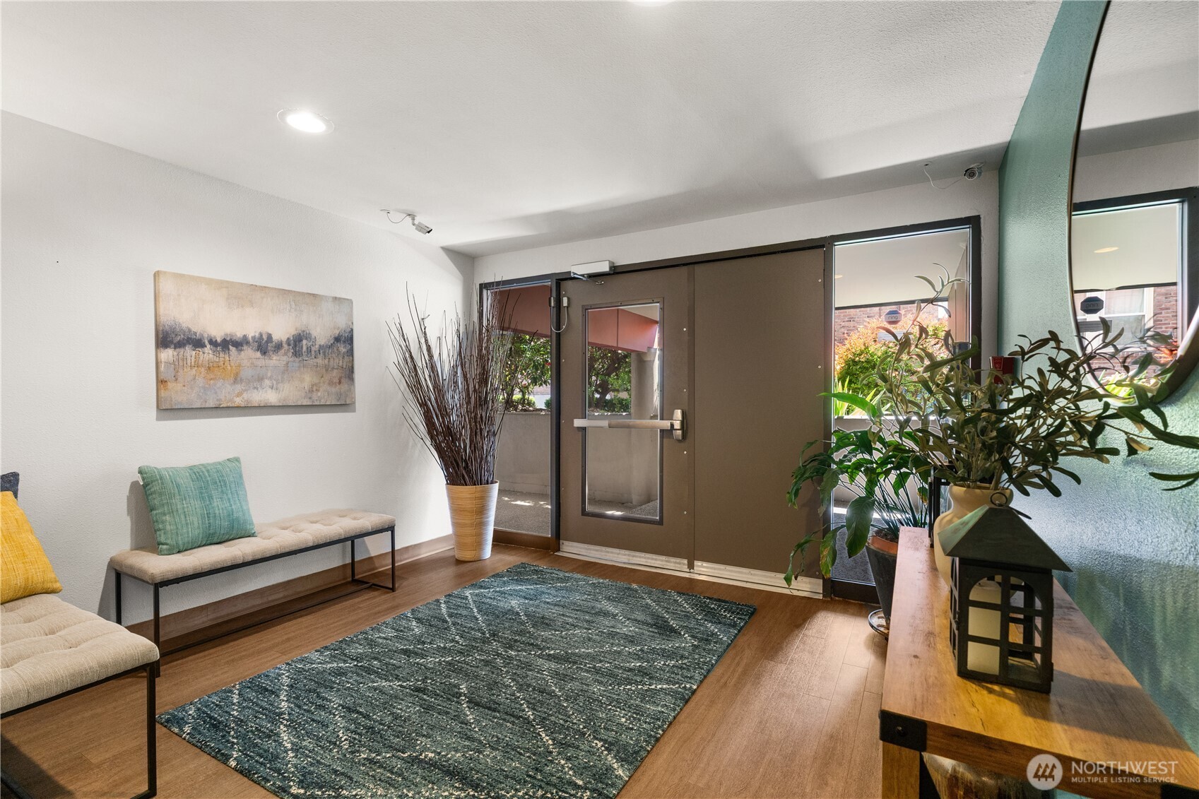 613 4th Avenue W #103, Seattle, WA 98119, photo 4 of 35
