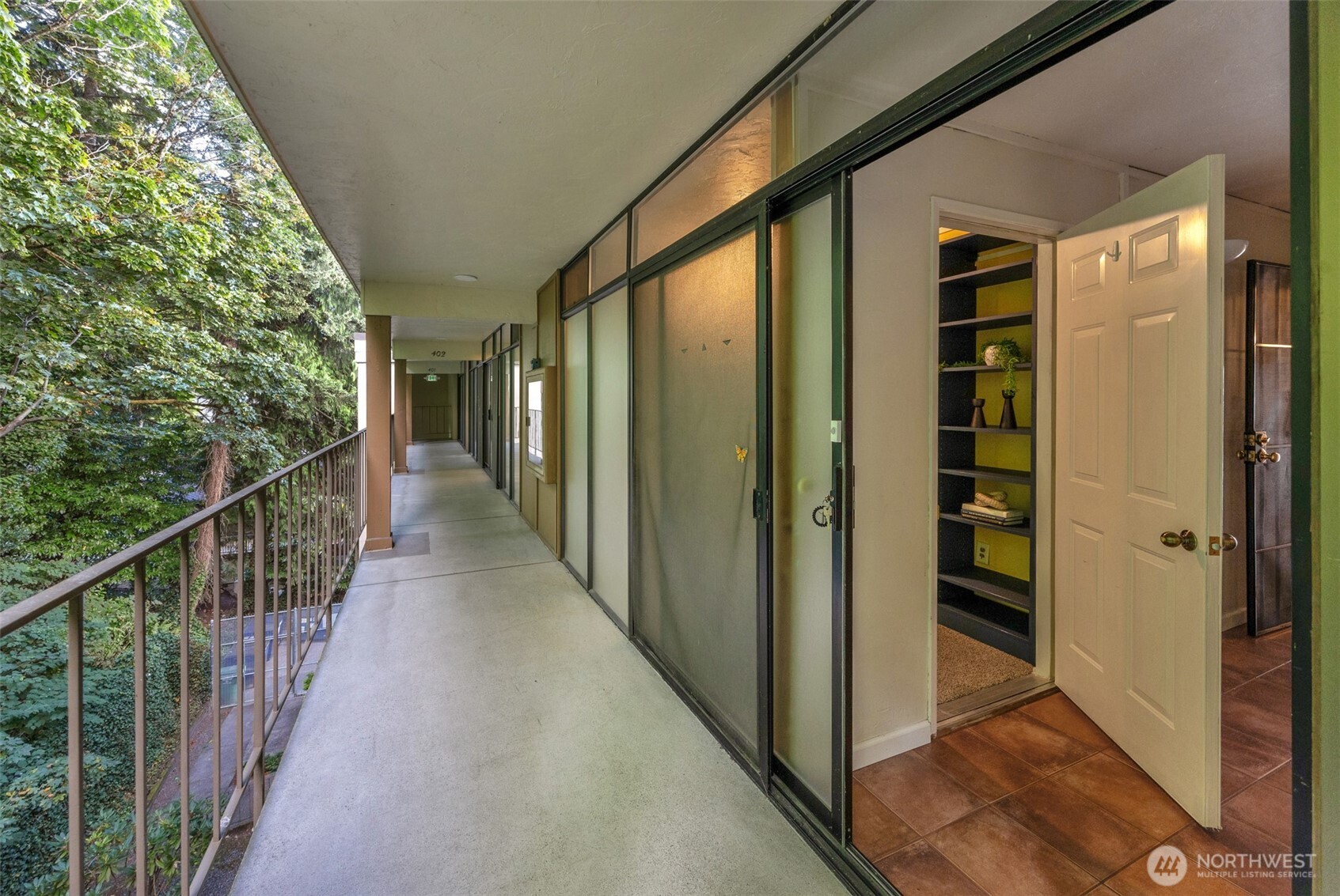 1221 Harbor Avenue SW #402-3, Seattle, WA 98116, photo 5 of 40
