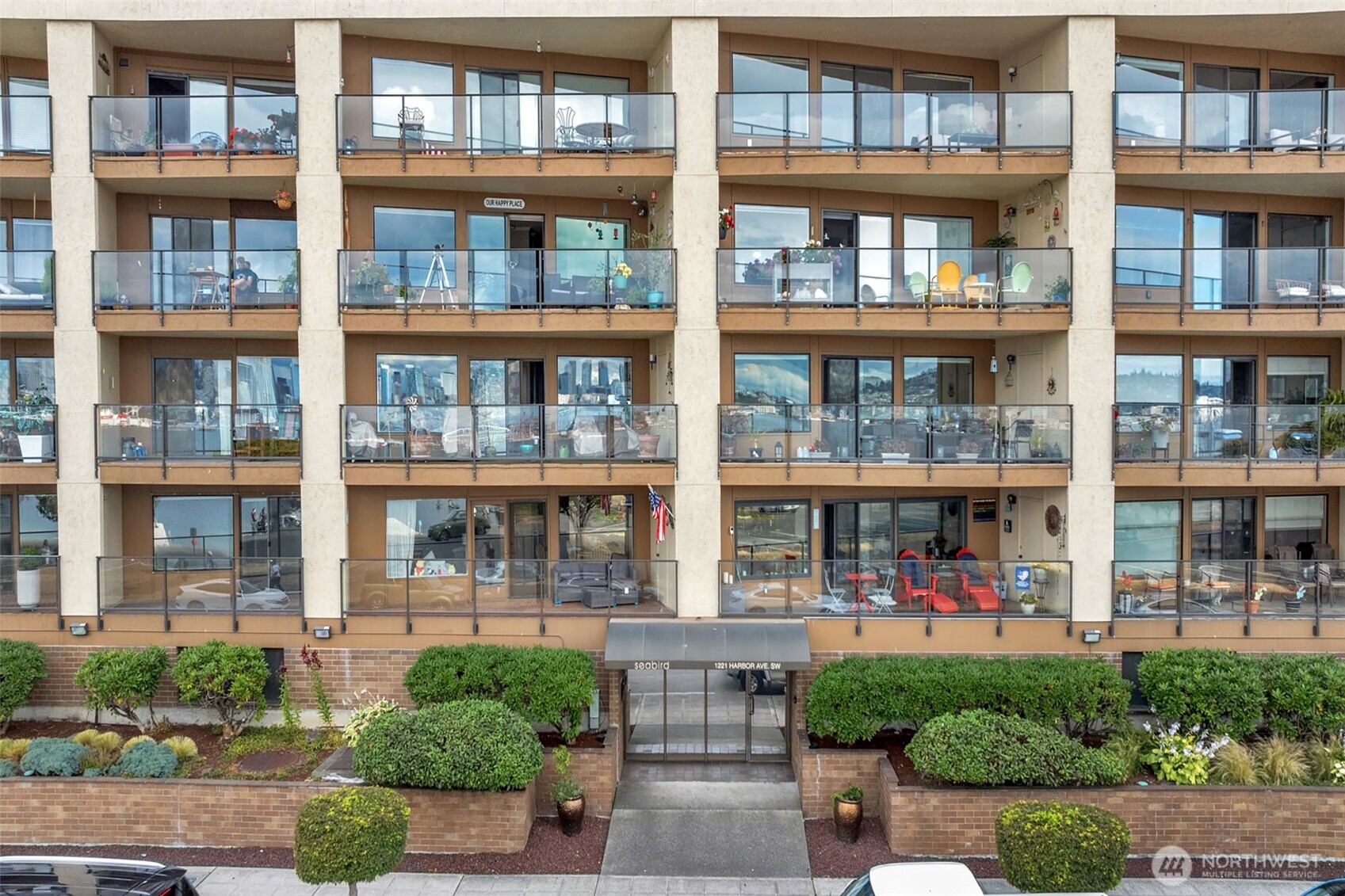 1221 Harbor Avenue SW #402-3, Seattle, WA 98116, photo 4 of 40