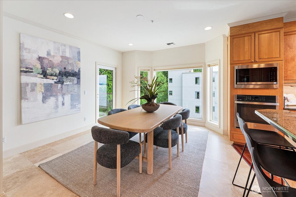 1338 Alki Avenue SW #500, Seattle, WA 98116, photo 5 of 38