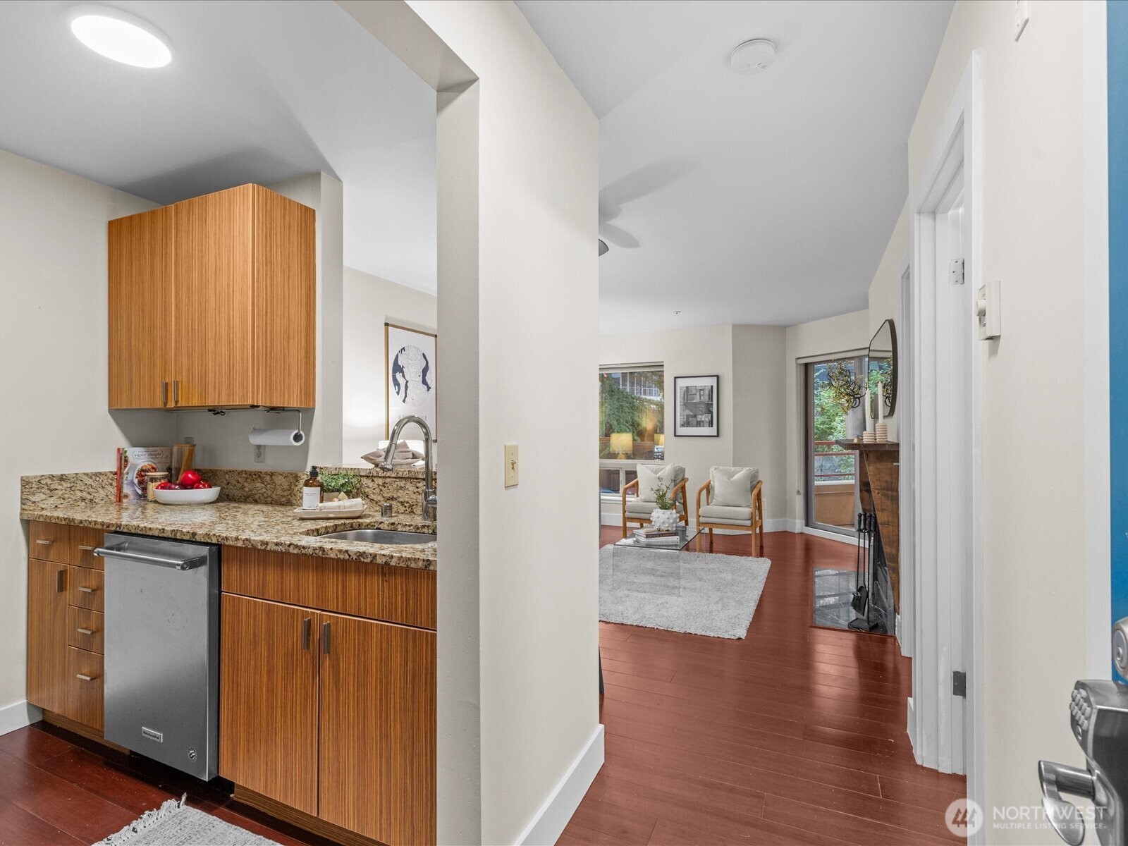 711 E Denny Way #104, Seattle, WA 98122, photo 5 of 26