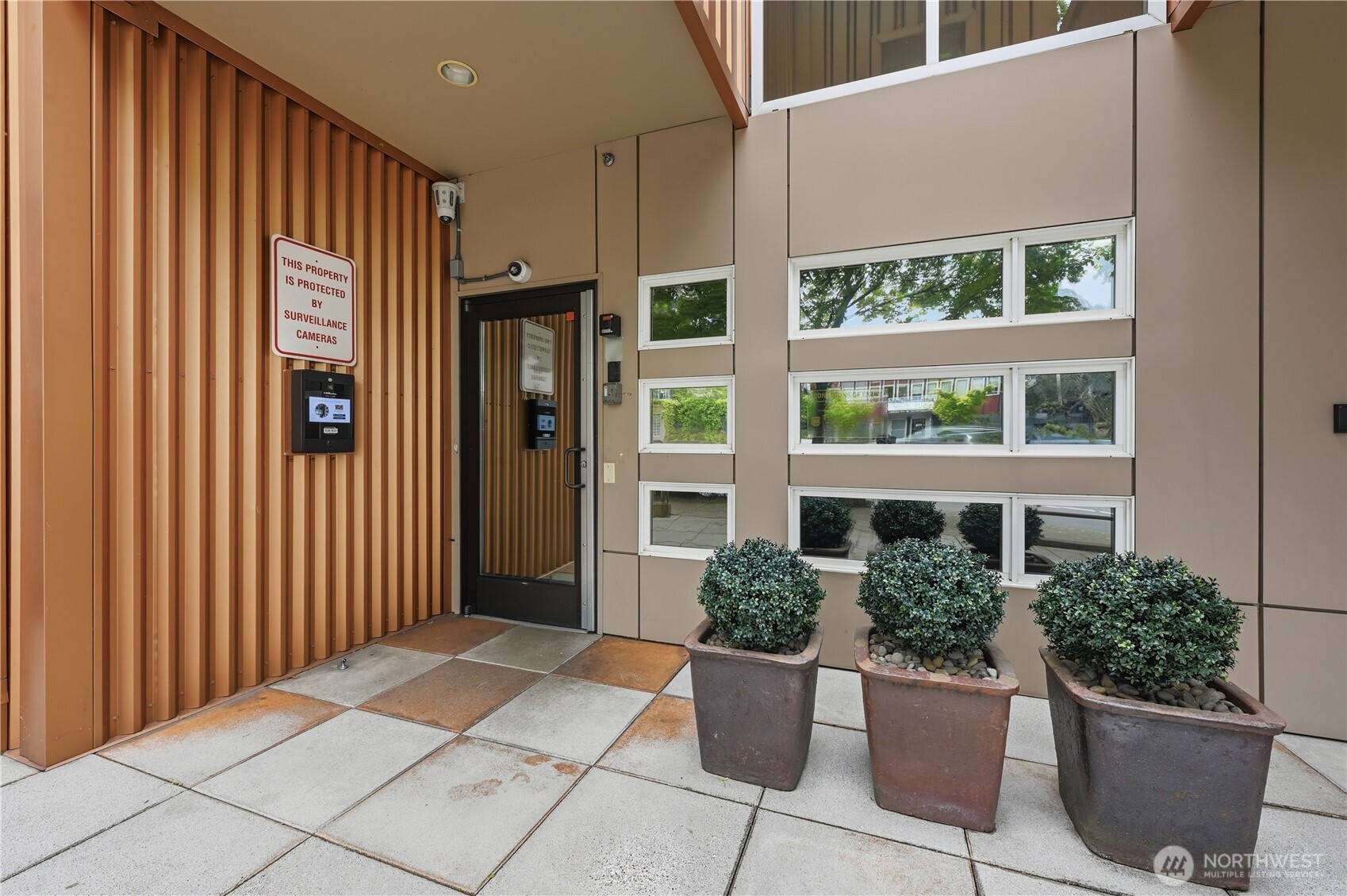 4020 Aurora Avenue N #304, Seattle, WA 98103, photo 2 of 31