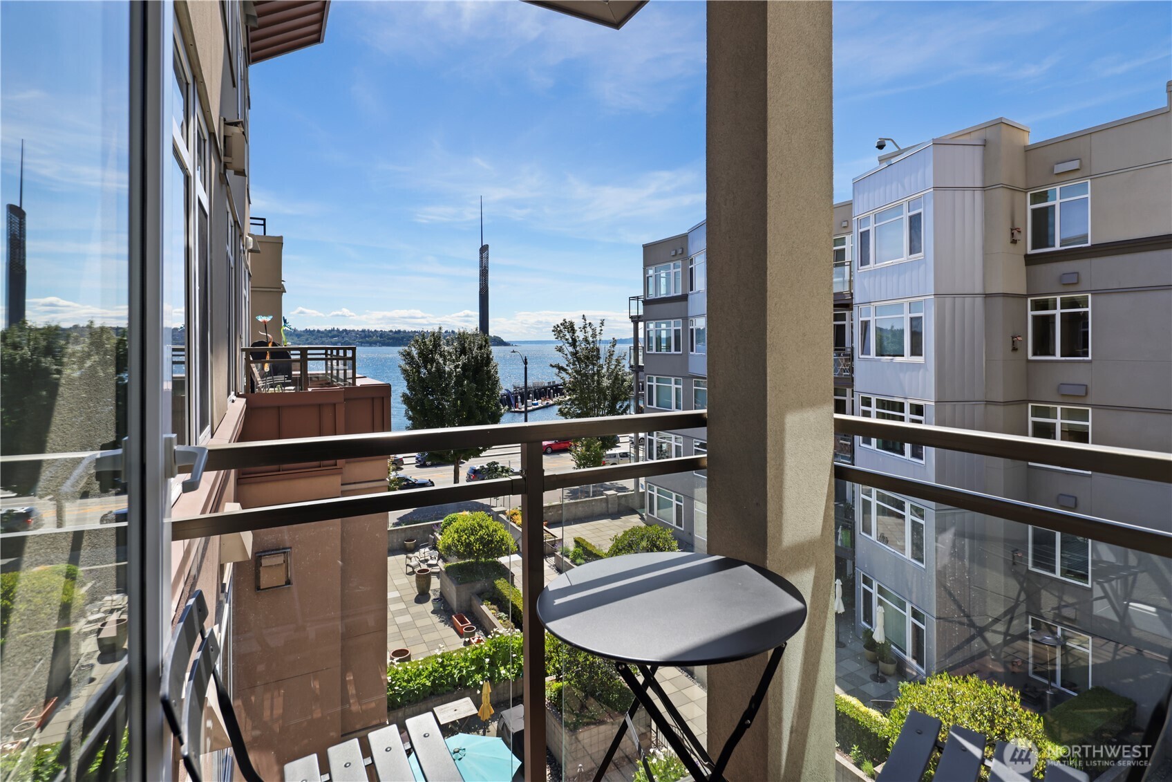 1950 Alaskan Way #422, Seattle, WA 98101, photo 4 of 38