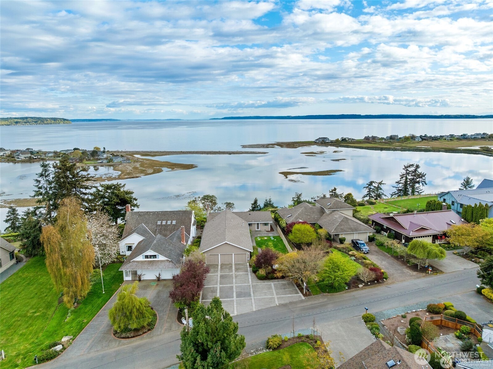 2368 Soundview Drive