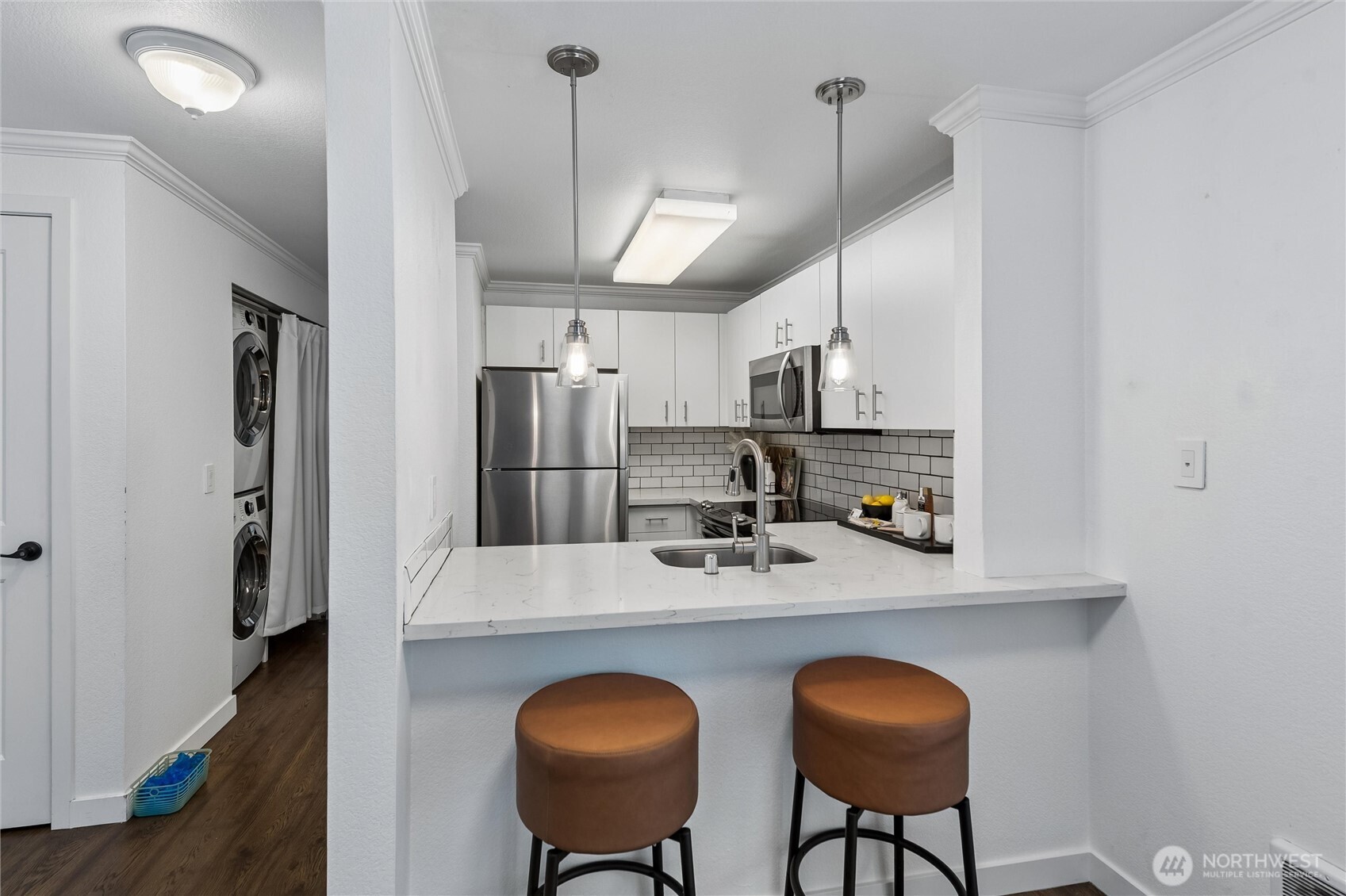2244 13th Avenue W #411, Seattle, WA 98119, photo 3 of 17