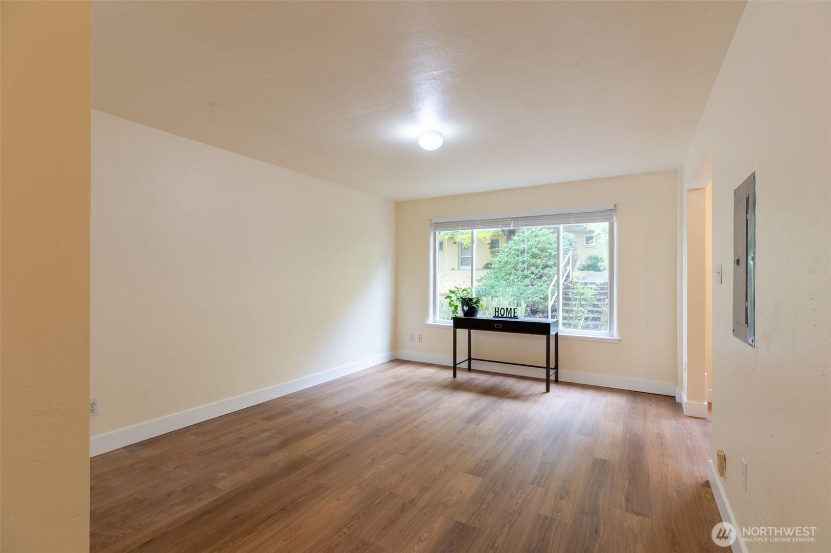 4733 Terrace Drive NE #4733, Seattle, WA 98105, photo 3 of 12