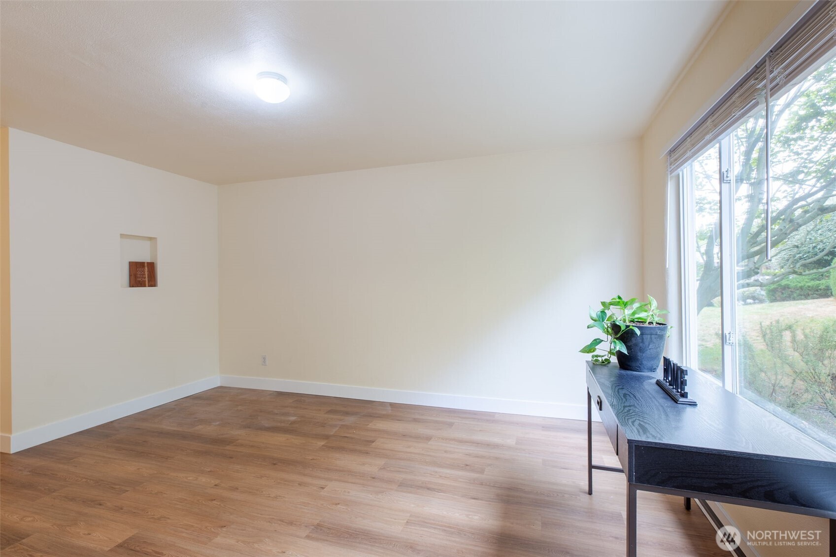 4733 Terrace Drive NE #4733, Seattle, WA 98105, photo 5 of 12
