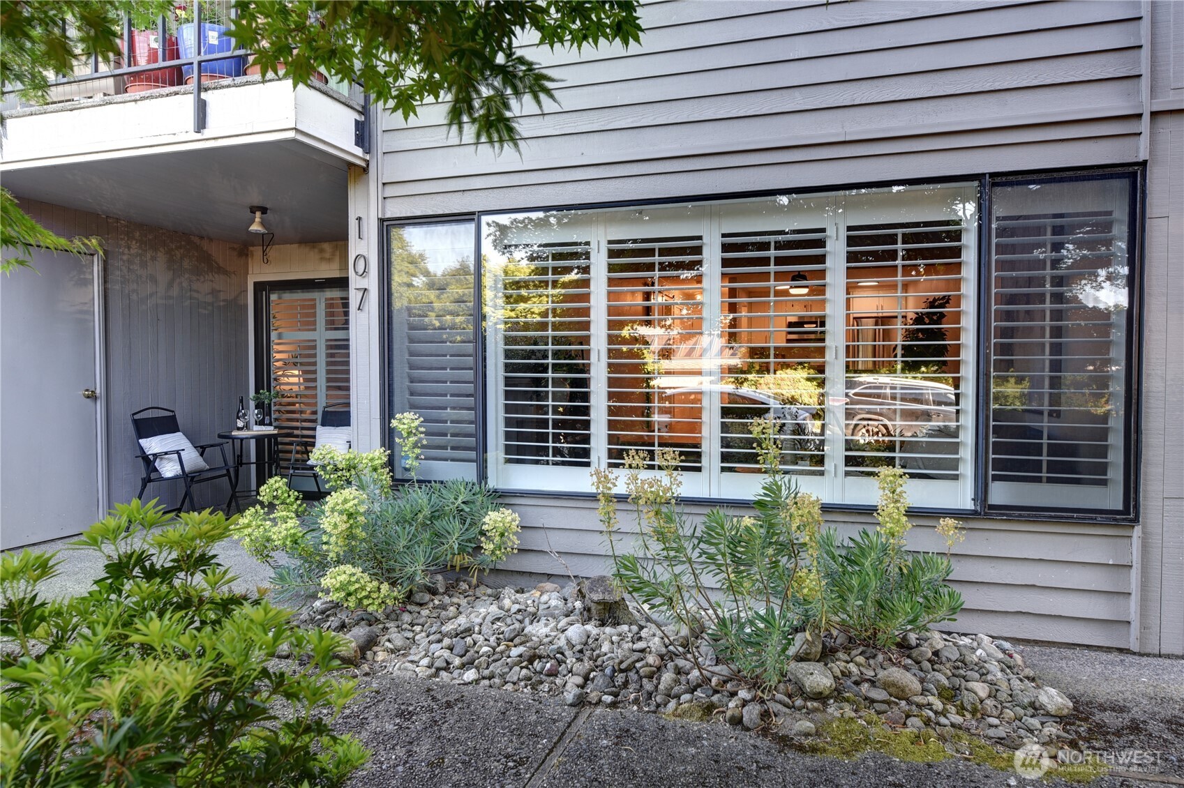 3661 24th Place W #107, Seattle, WA 98199, photo 2 of 2