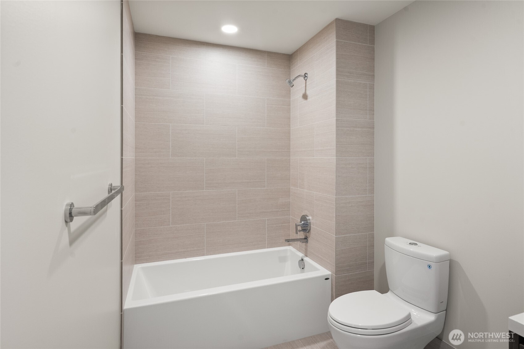 121 Stewart Street #3105, Seattle, WA 98101, photo 4 of 27