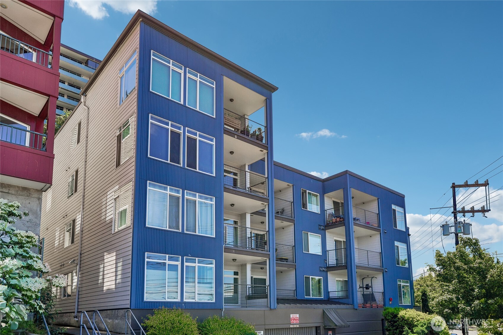 500 Elliott Avenue W #205, Seattle, WA 98119, photo 3 of 21