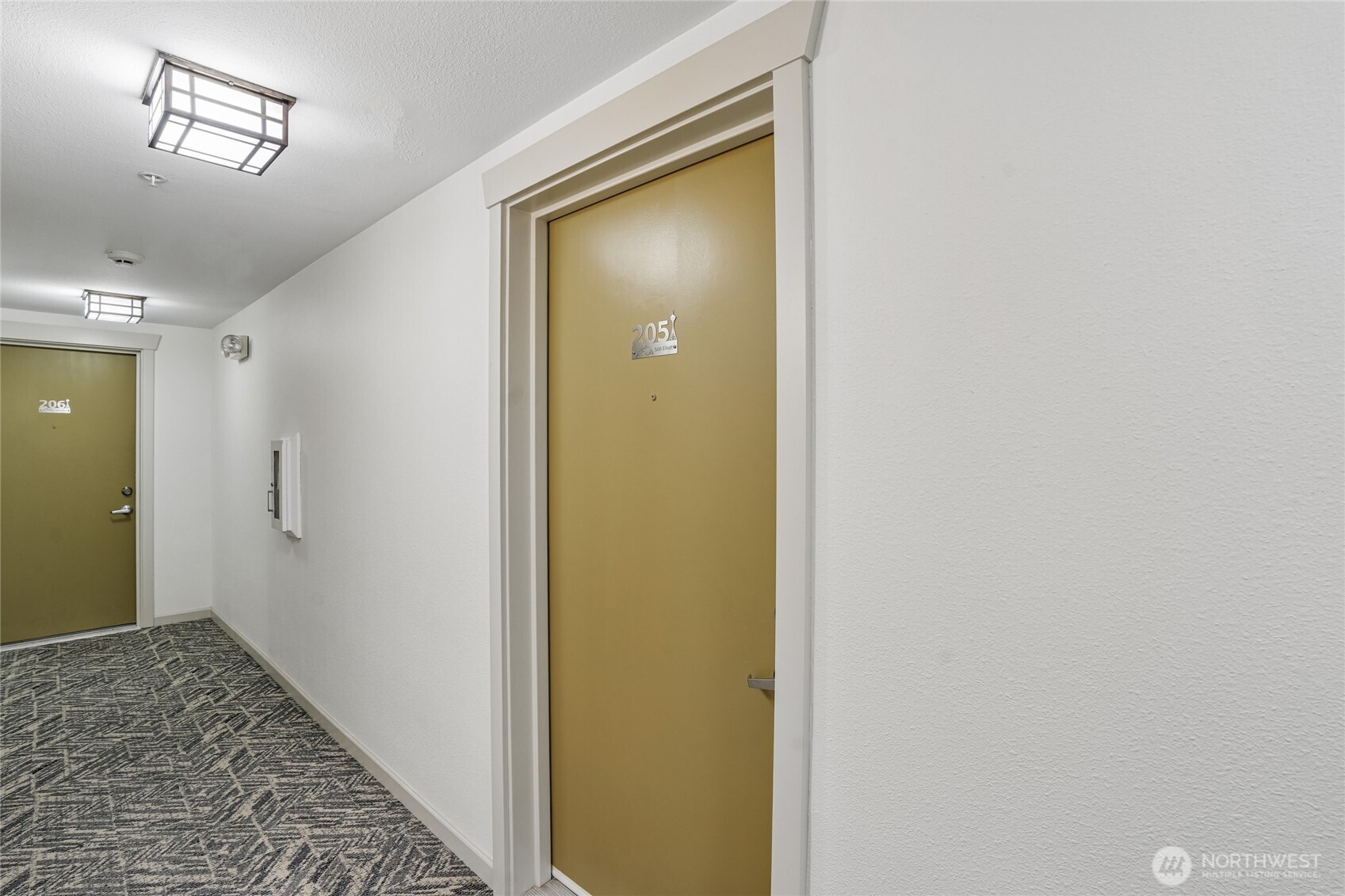 500 Elliott Avenue W #205, Seattle, WA 98119, photo 4 of 21