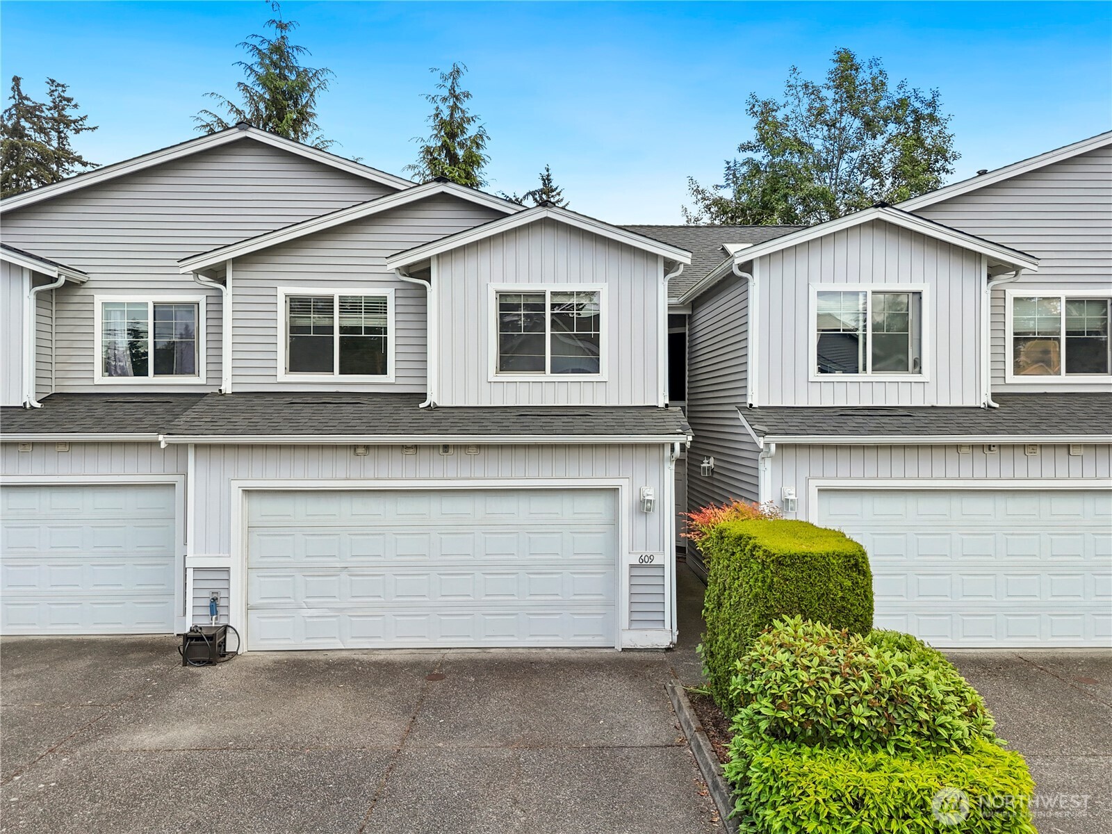 14607 52nd Avenue W #609, Edmonds, WA 98026, photo 2 of 3