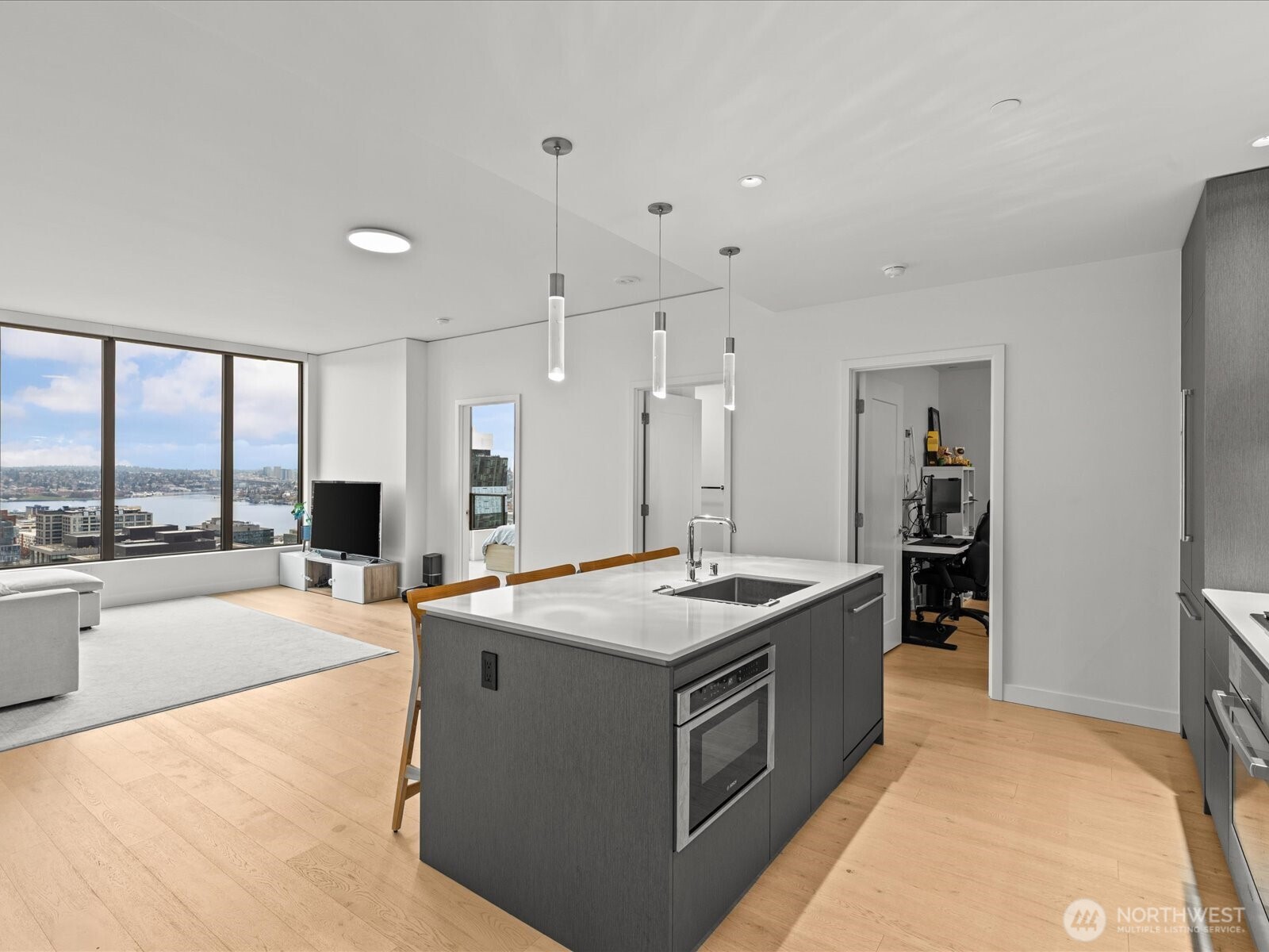 2510 6th Avenue #2410, Seattle, WA 98121, photo 5 of 28