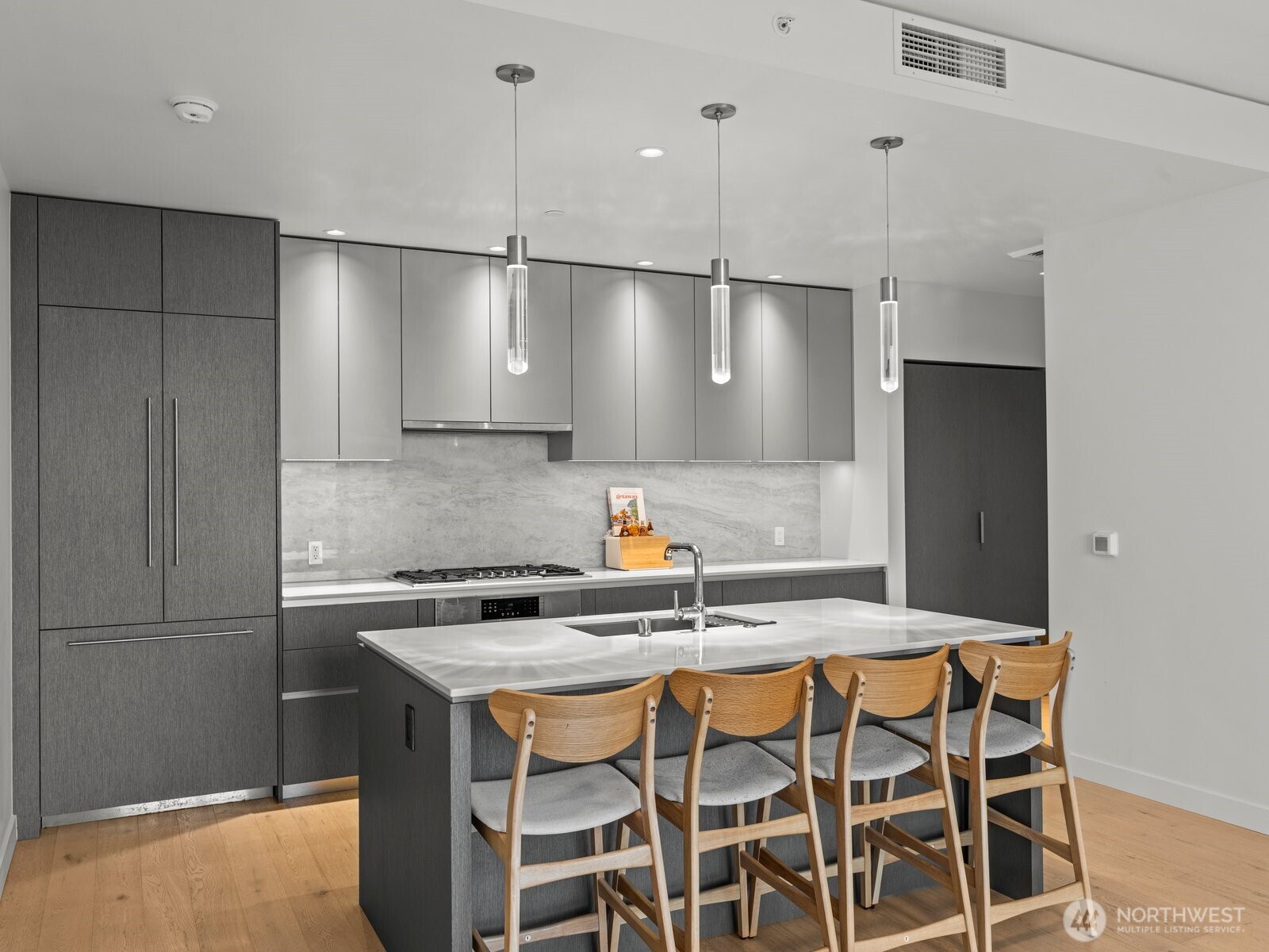 2510 6th Avenue #2410, Seattle, WA 98121, photo 5 of 28