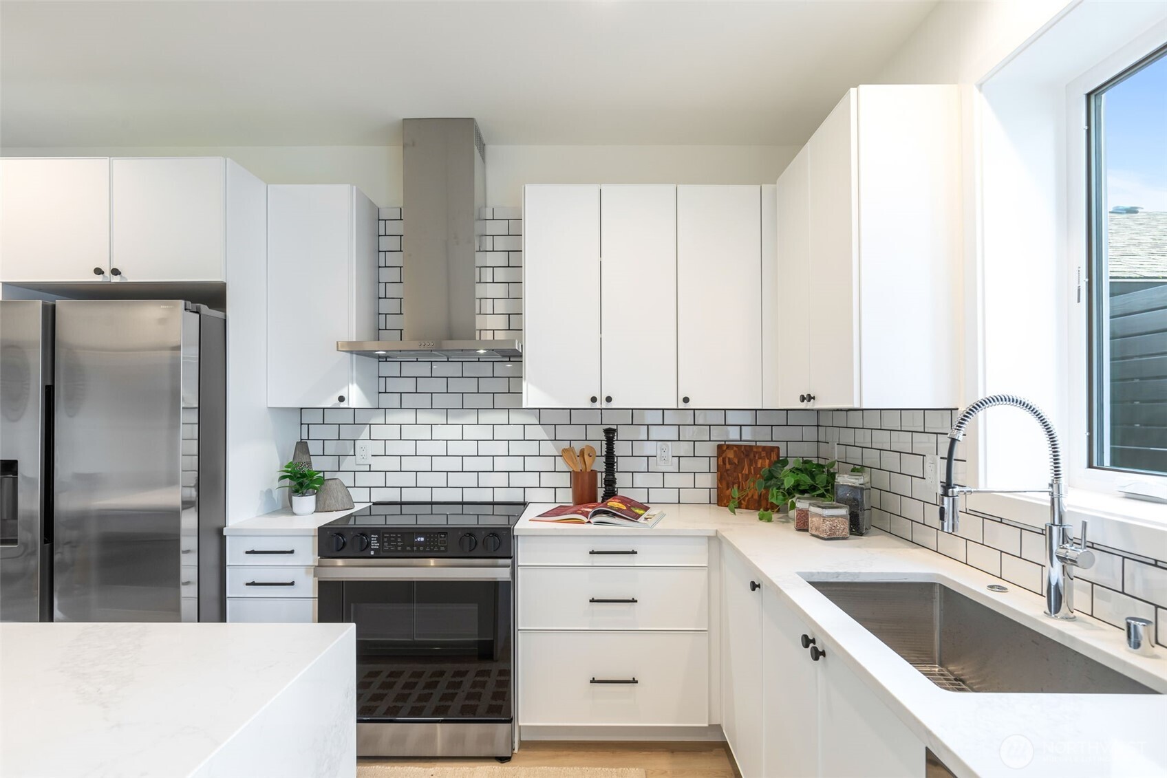 1556 S Pearl Street #B, Seattle, WA 98108, photo 4 of 29