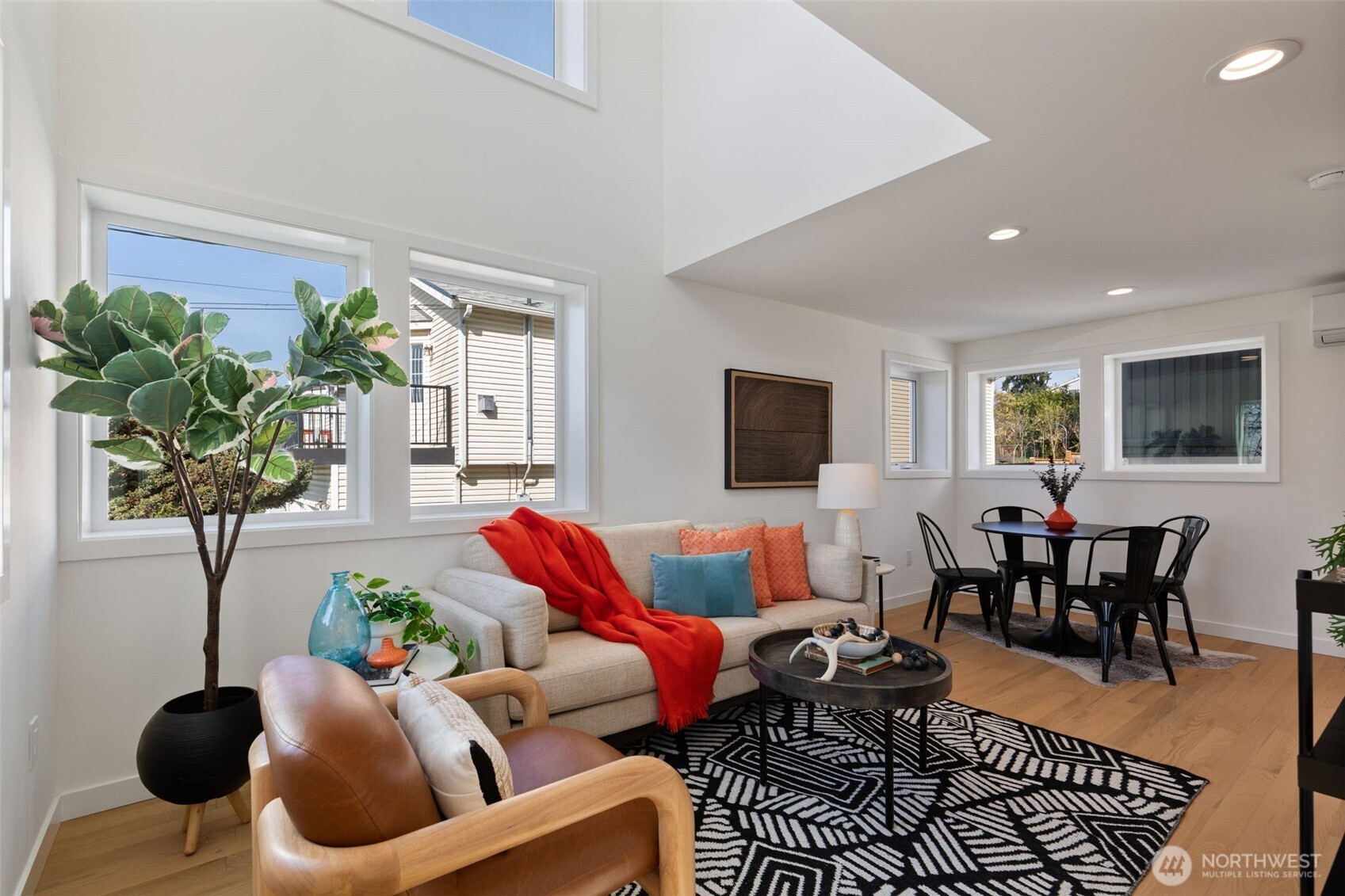 1556 S Pearl Street #C, Seattle, WA 98108, photo 4 of 31