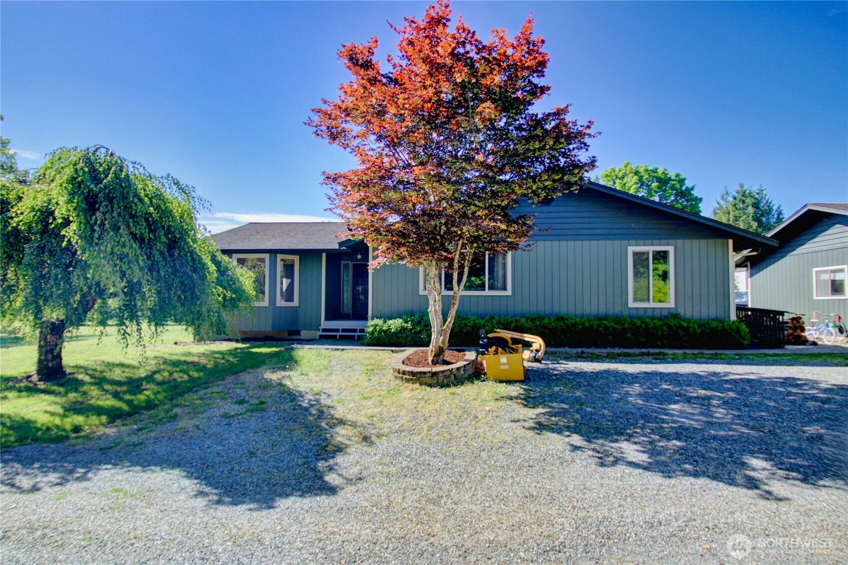 3046 Old Highway 99 North Road