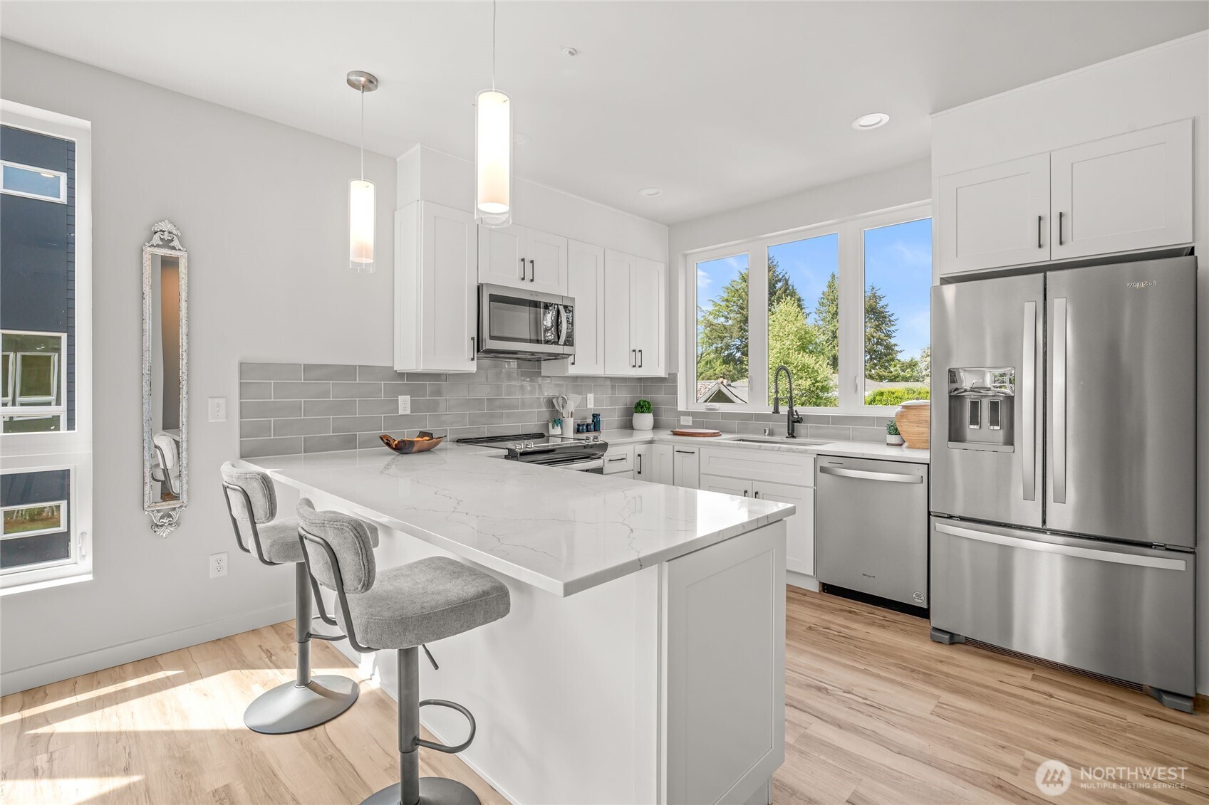 12225 Roseberg Avenue S #1, Seattle, WA 98168, photo 5 of 28