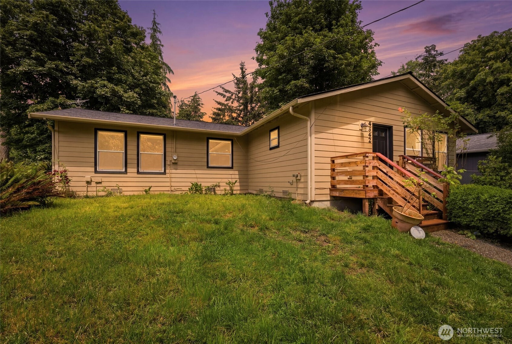 4342 Herring Street