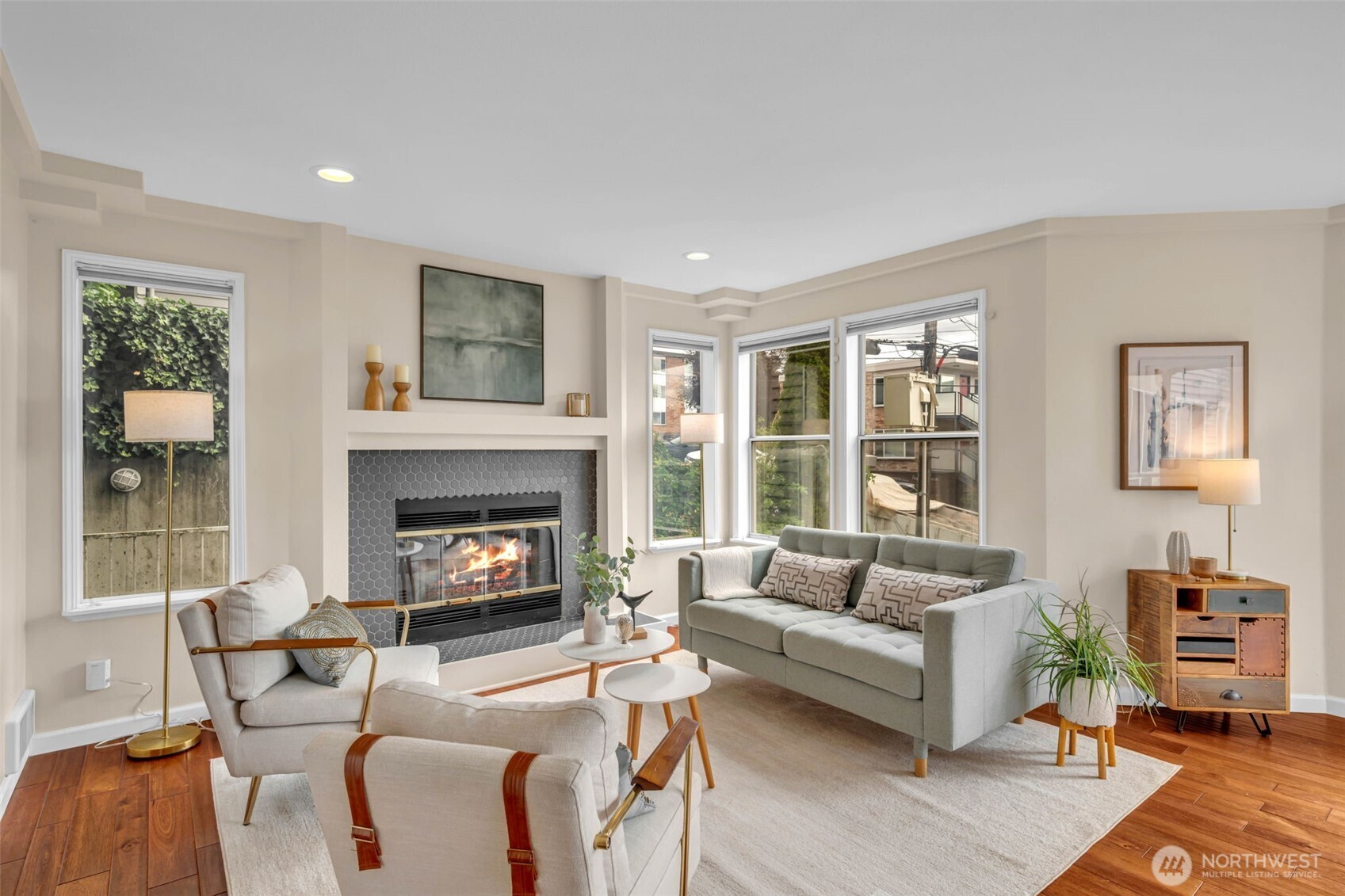 1011 5th Avenue N #201, Seattle, WA 98109, photo 5 of 34