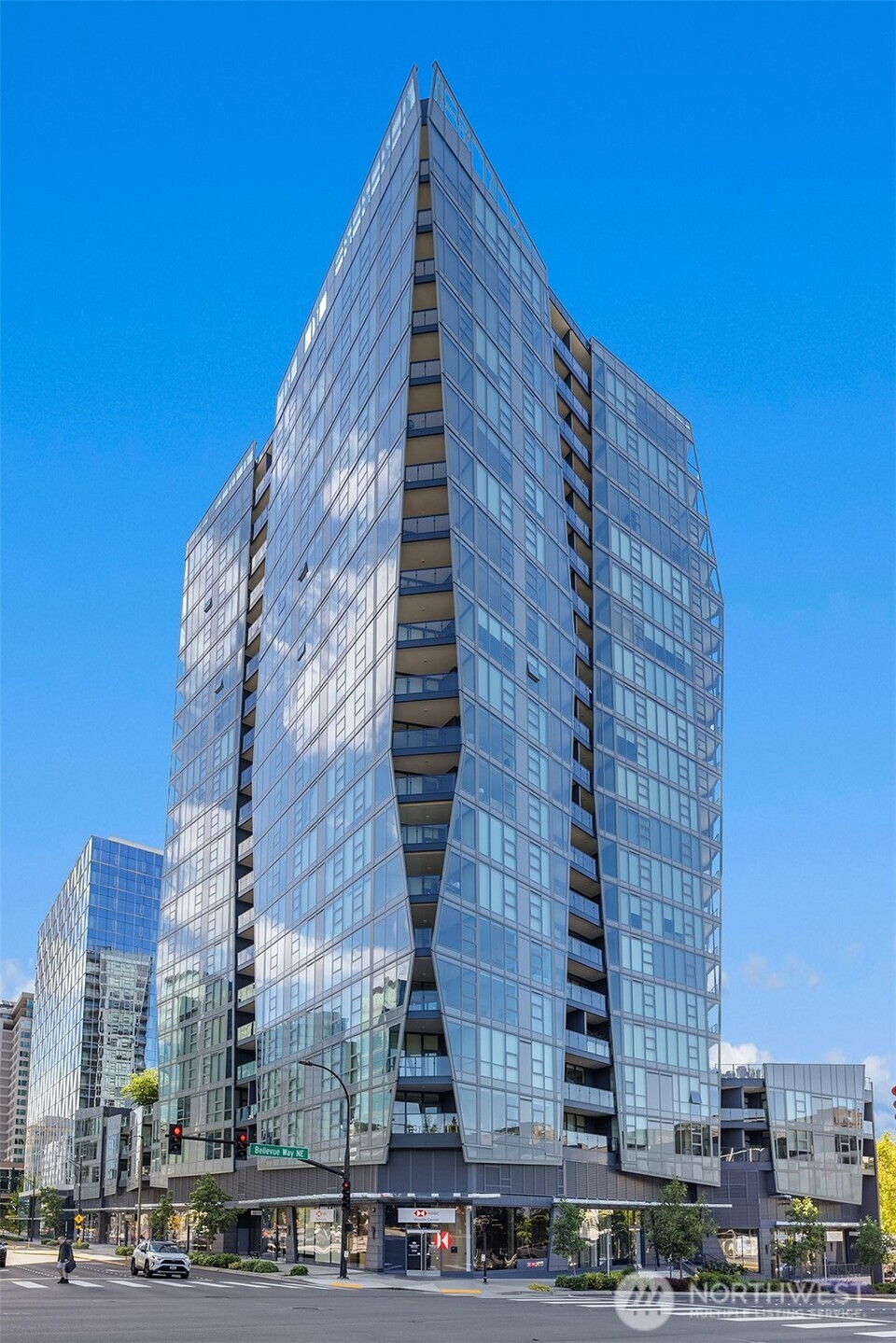 188 Bellevue Way NE #311