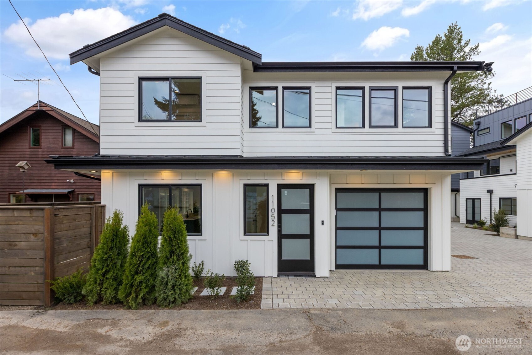 11052 2nd Avenue NW, Seattle, WA 98177, photo 2 of 32