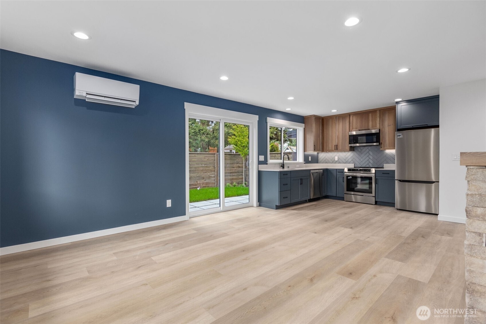 11052 2nd Avenue NW, Seattle, WA 98177, photo 4 of 32